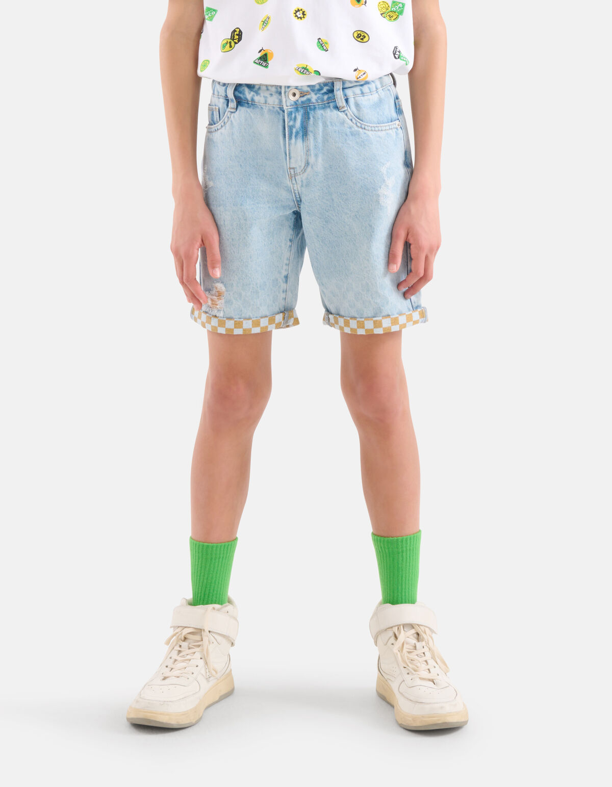 Artwork Denim Short Bleached By Dylan SHOEBY BOYS
