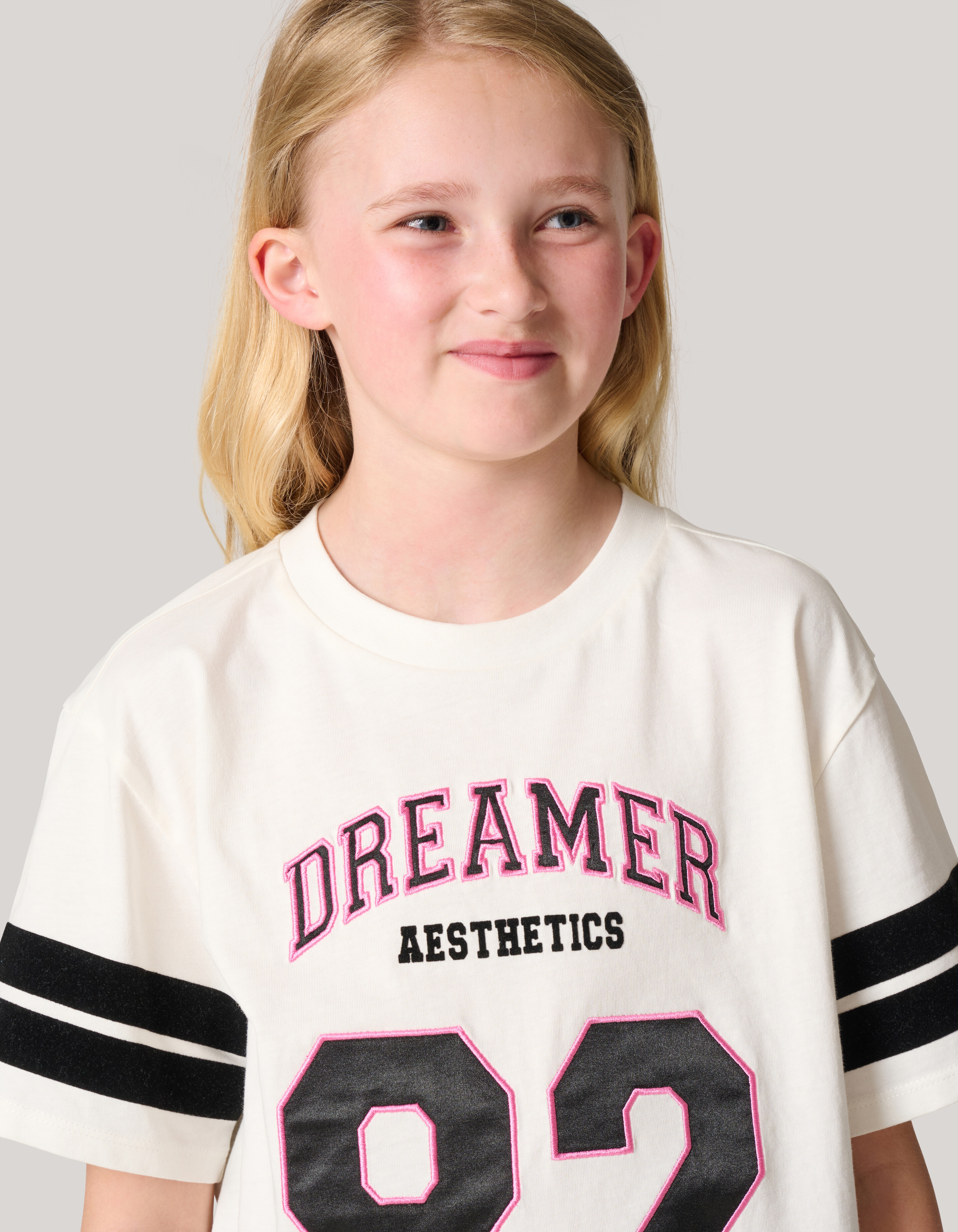Varsity-T-Shirt Off White SHOEBY GIRLS