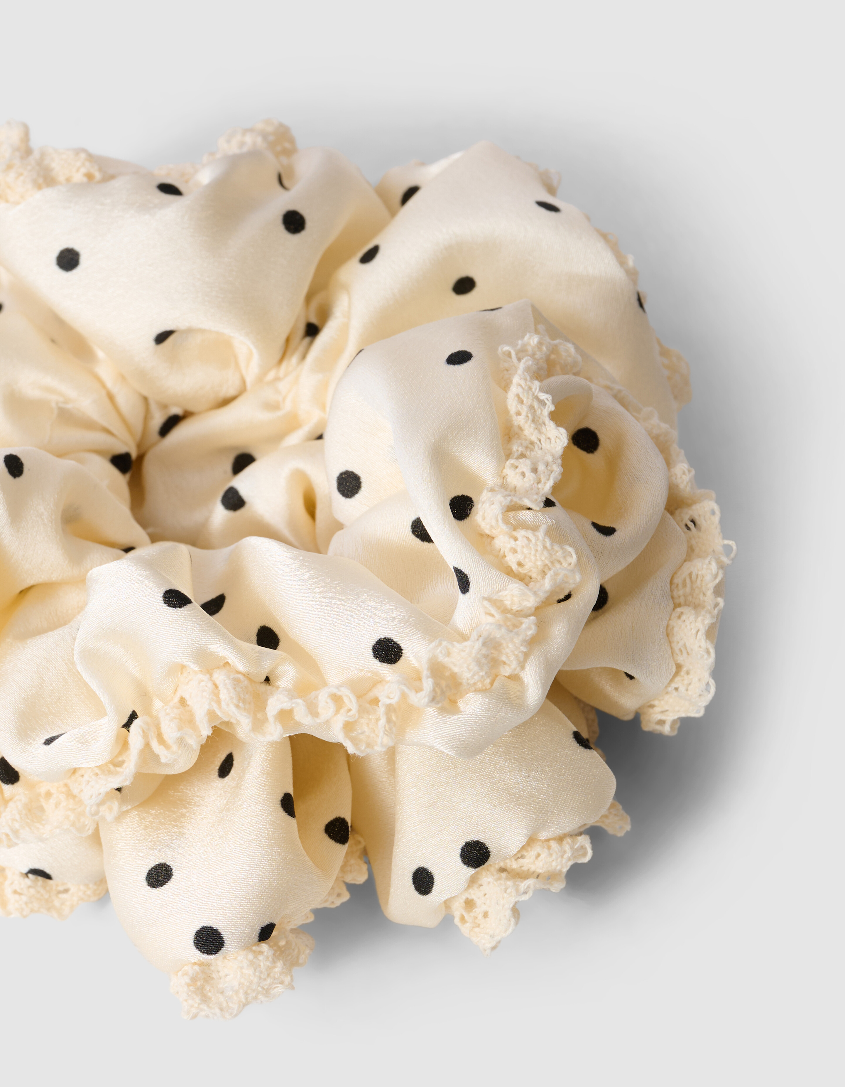 Gro&szlig;er Haargummi mit wei&szlig;en und schwarzen Punkten SHOEBY ACCESSOIRES