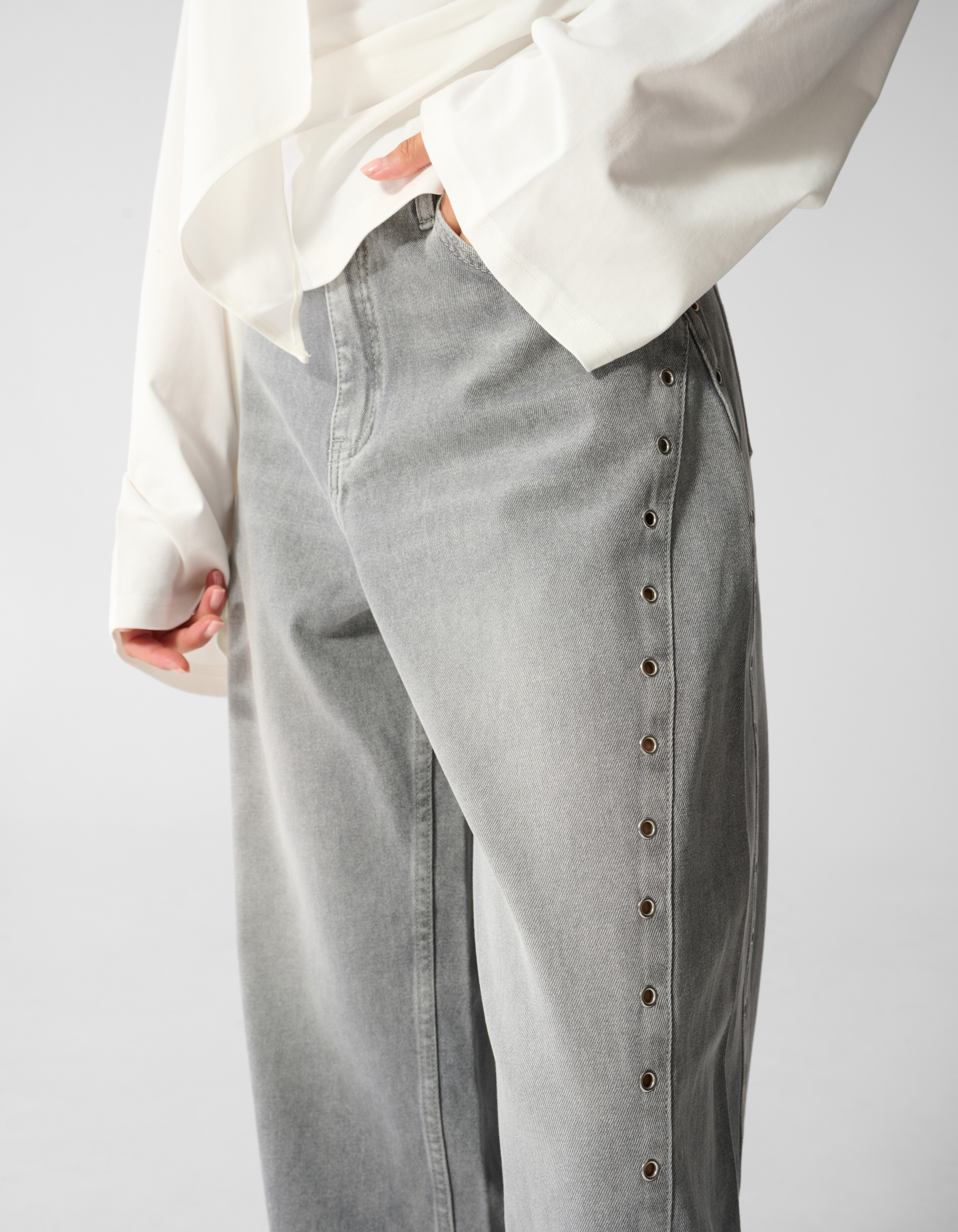 Eyelet Barrel Fit Jeans Grau SHOEBY WOMEN
