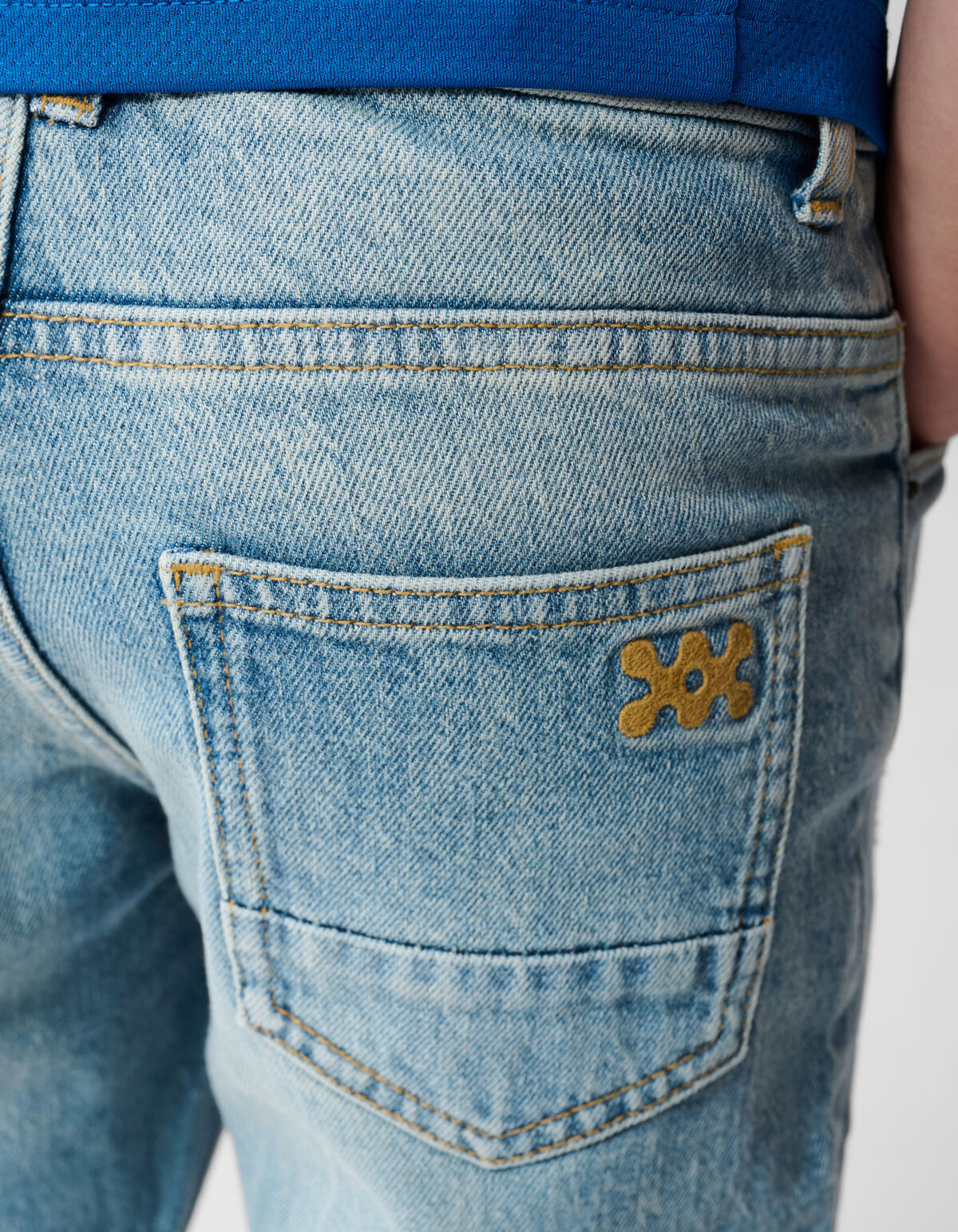 Tapered Fit Jeans Gebleicht SHOEBY BOYS