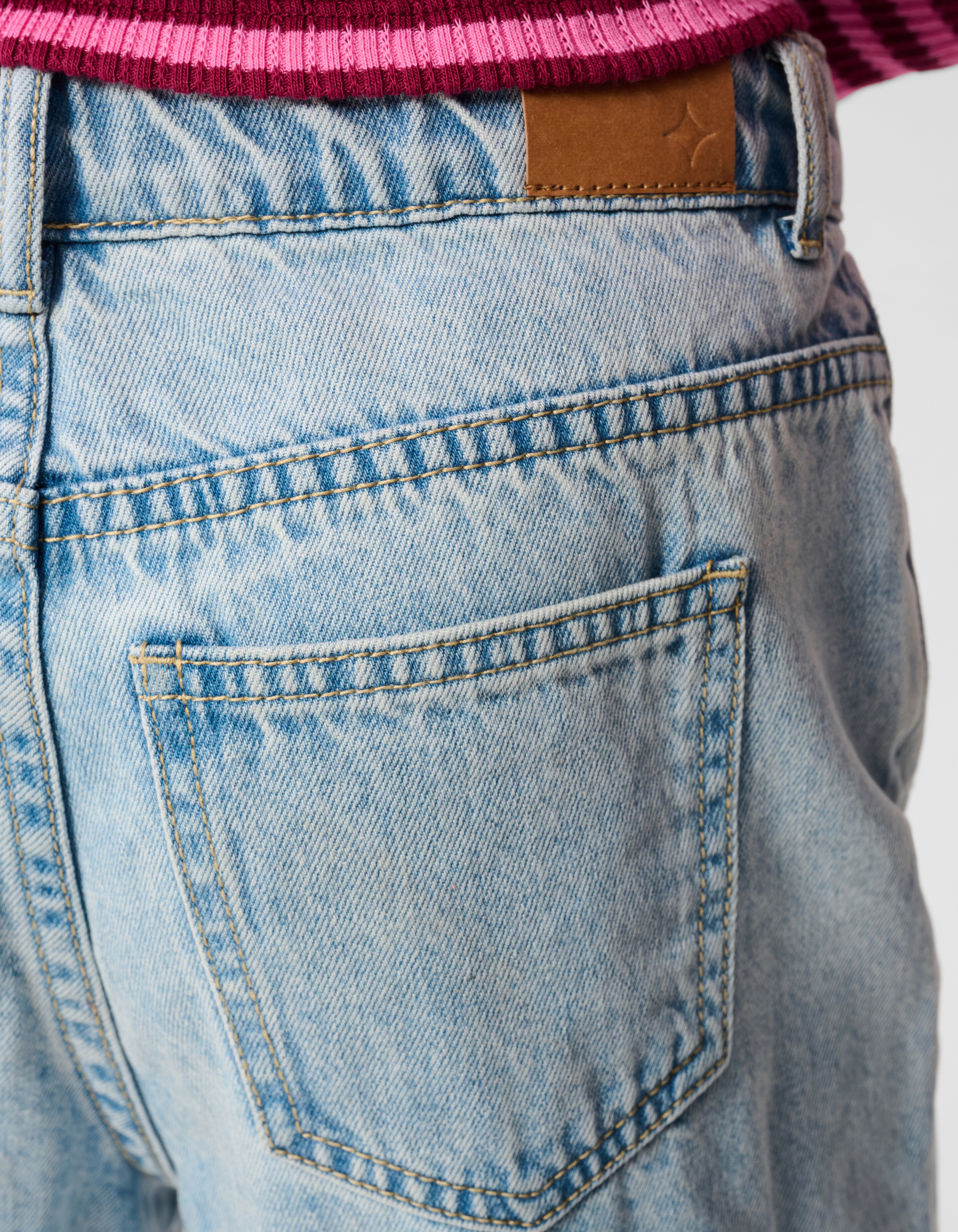 Fun Embroidery Denim gebleicht SHOEBY GIRLS