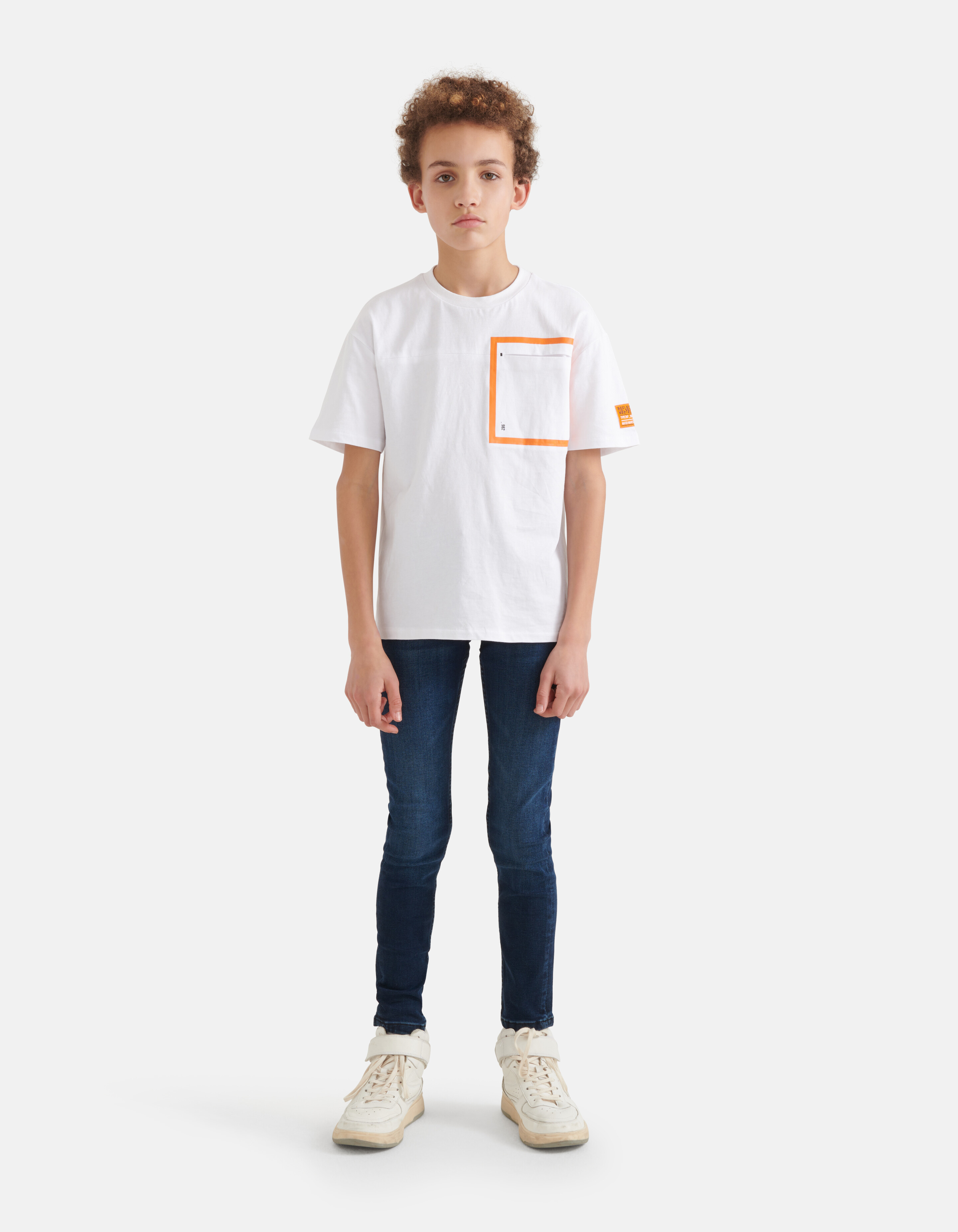Relaxed Fit T-Shirt Weiß SHOEBY BOYS