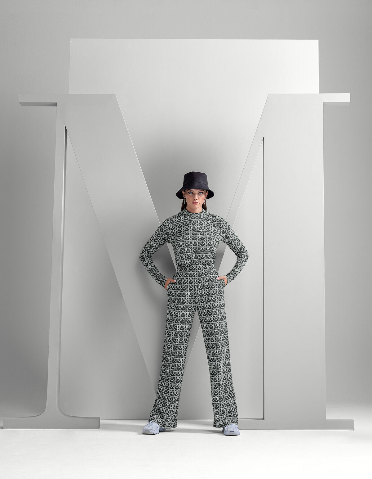 Travel Wide Leg Trousers Dunkelgrau SHOEBY WOMEN