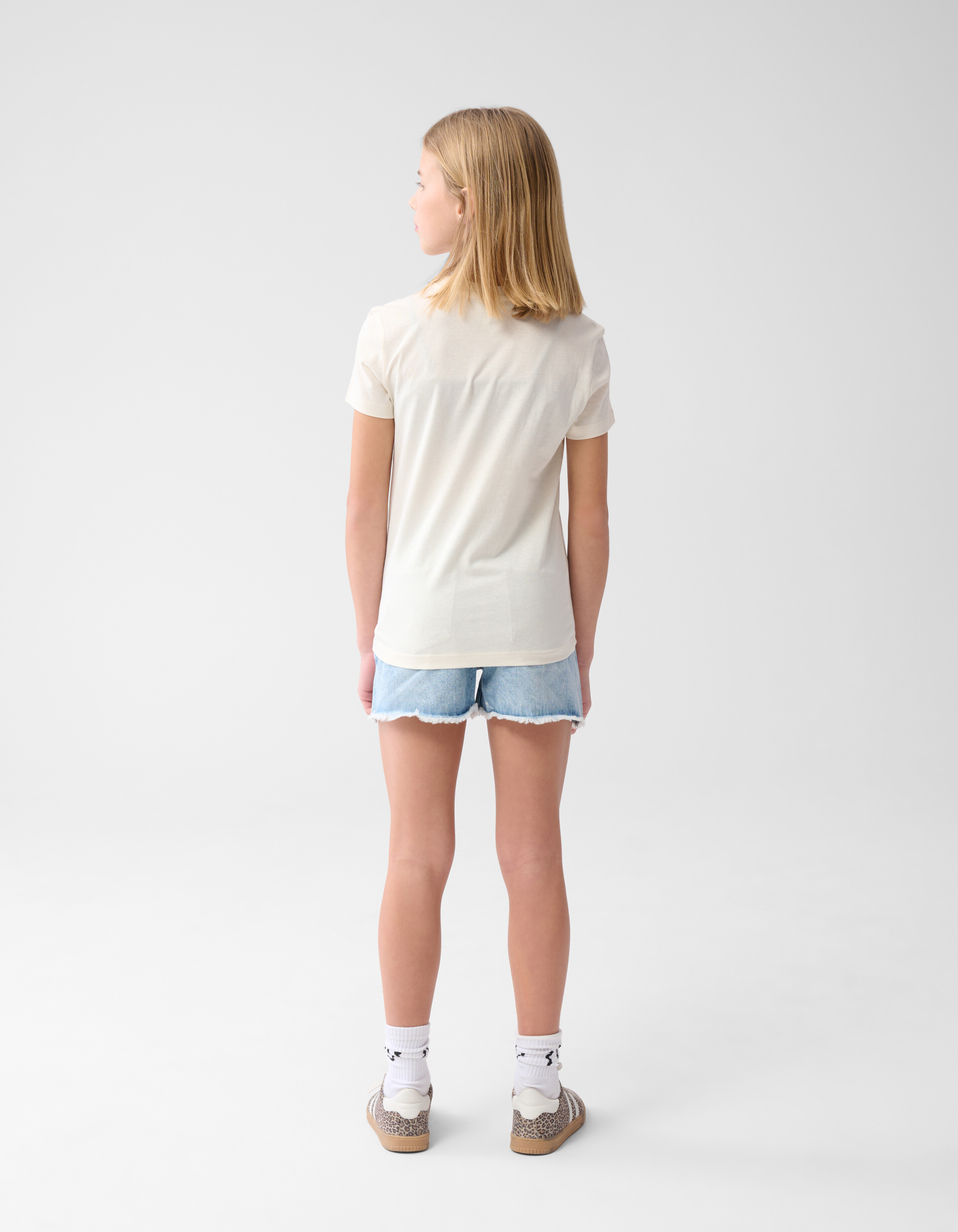 Vibes Artwork T-shirt Off White SHOEBY GIRLS