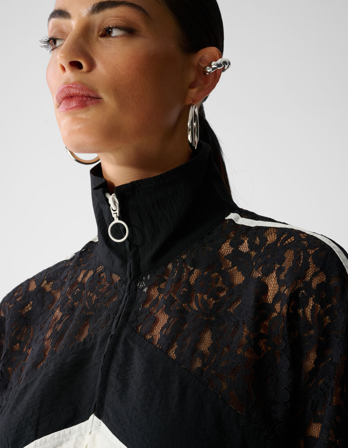 Lace Mix Track-Bluse Schwarz/Cremefarben SHOEBY WOMEN