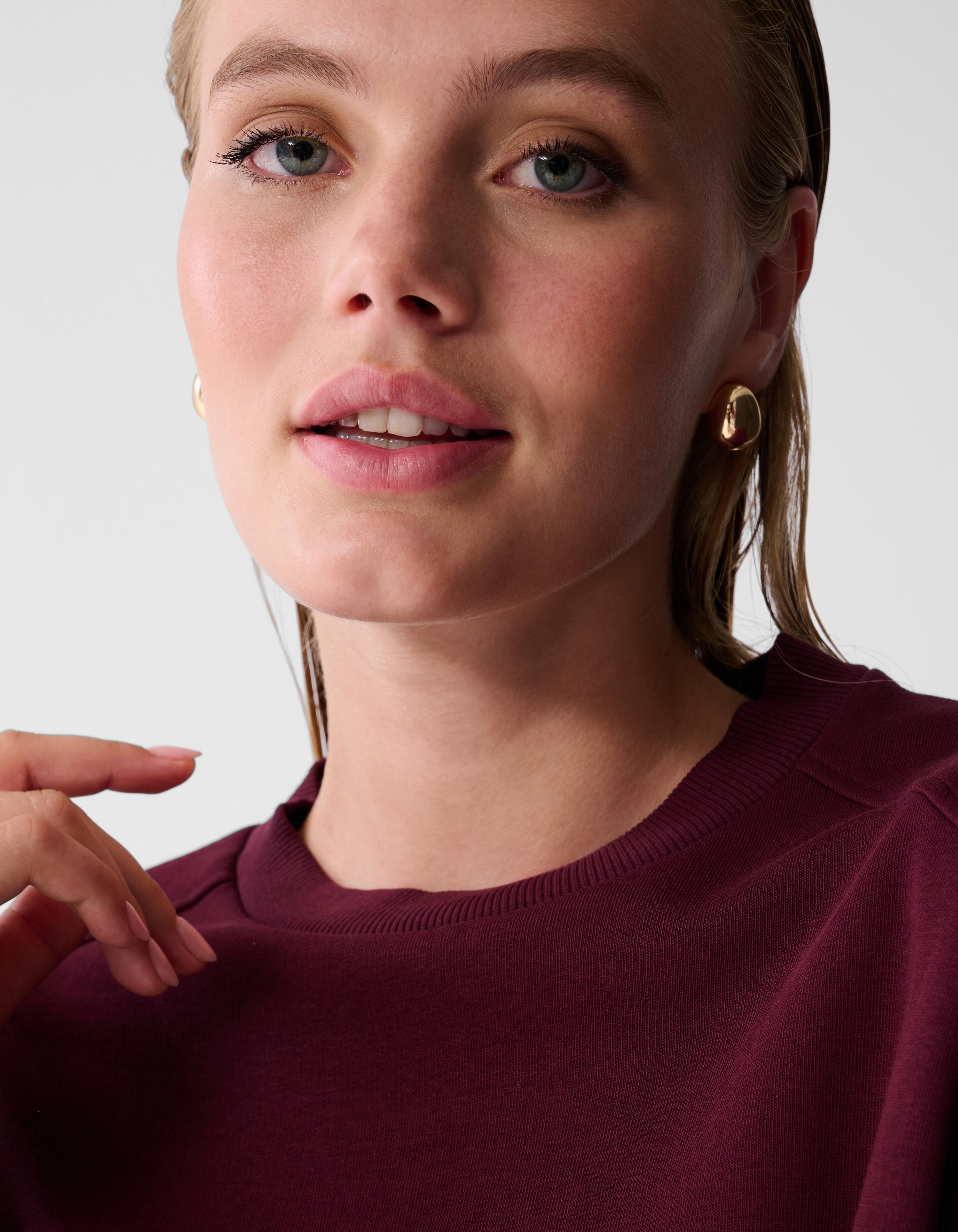 Pullover mit großen Schultern Dunkelrot SHOEBY WOMEN