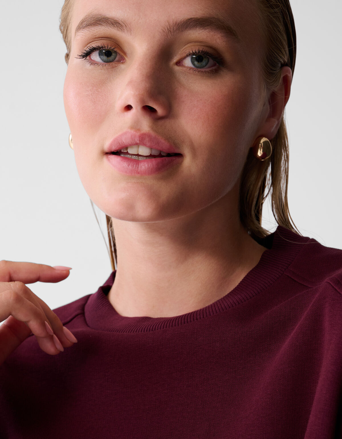 Pullover mit großen Schultern Dunkelrot SHOEBY WOMEN