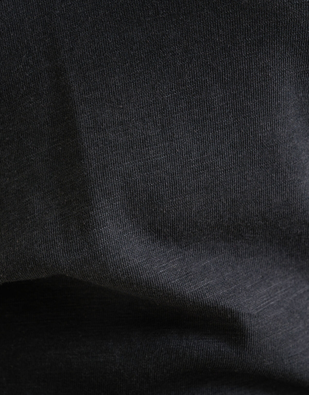 Basic-T-Shirt mit V-Ausschnitt Schwarz SHOEBY WOMEN