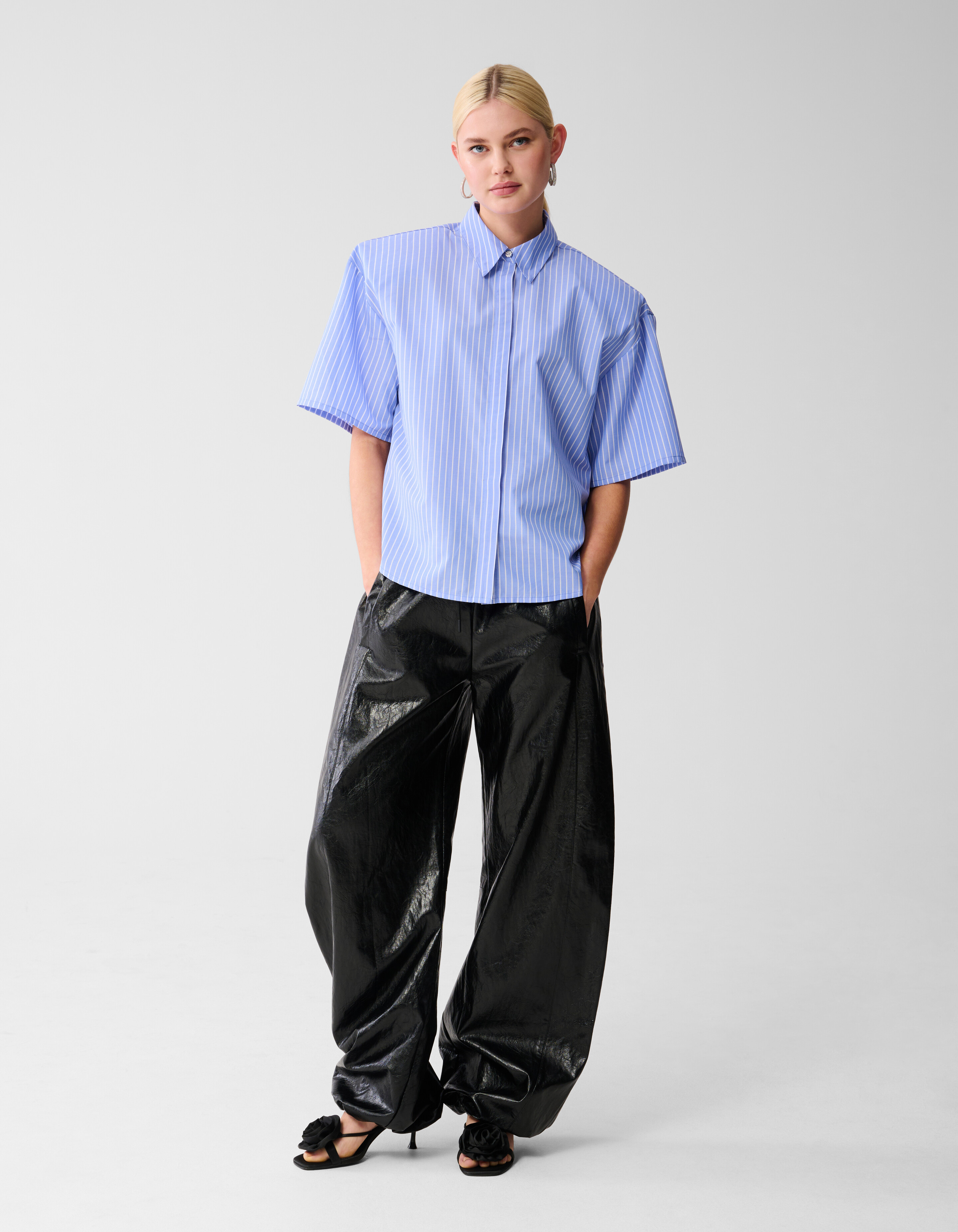 Übergroße Bluse mit Nadelstreifen Hellblau SHOEBY WOMEN
