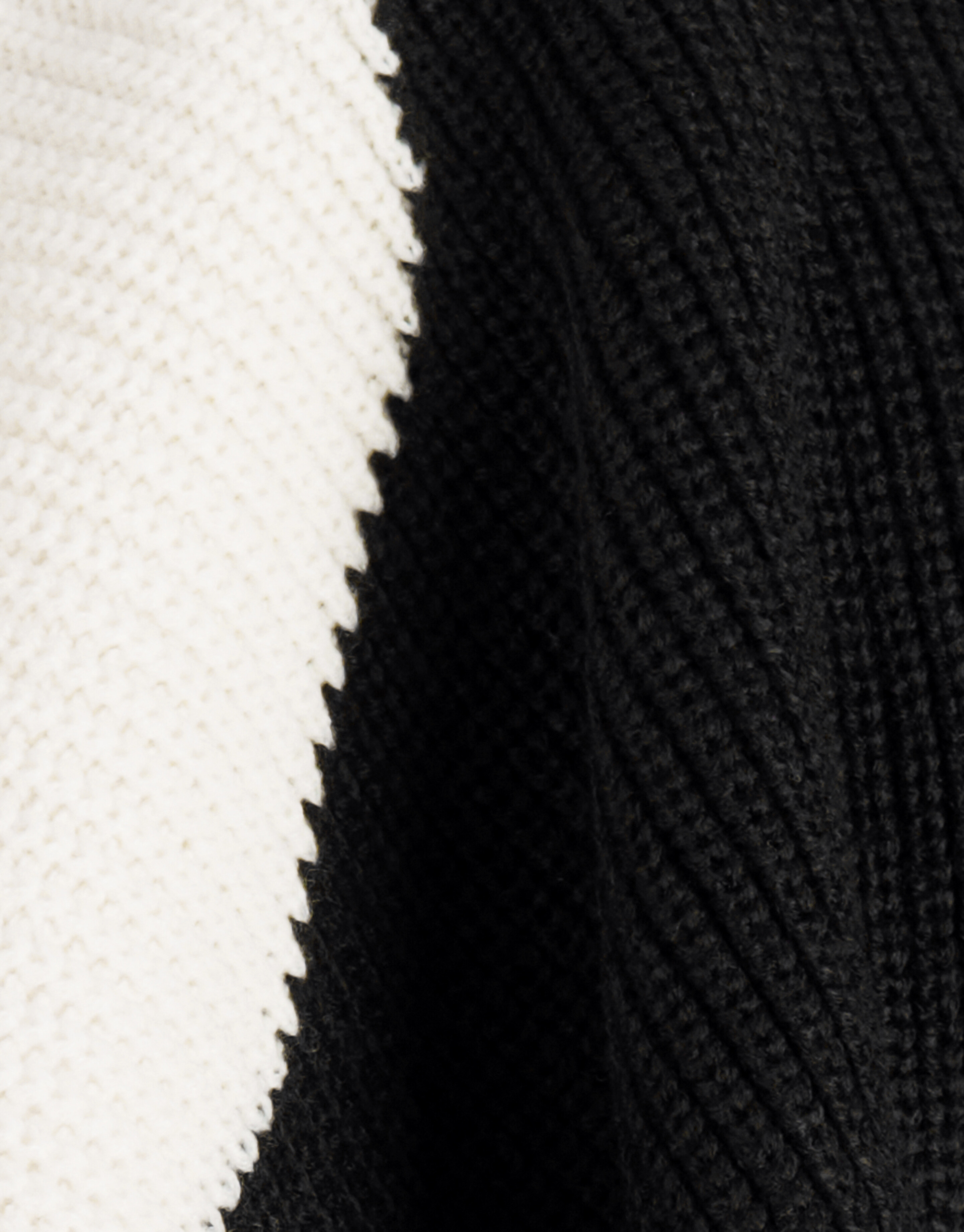 Colourblock Pullover Schwarz/Weiß SHOEBY GIRLS