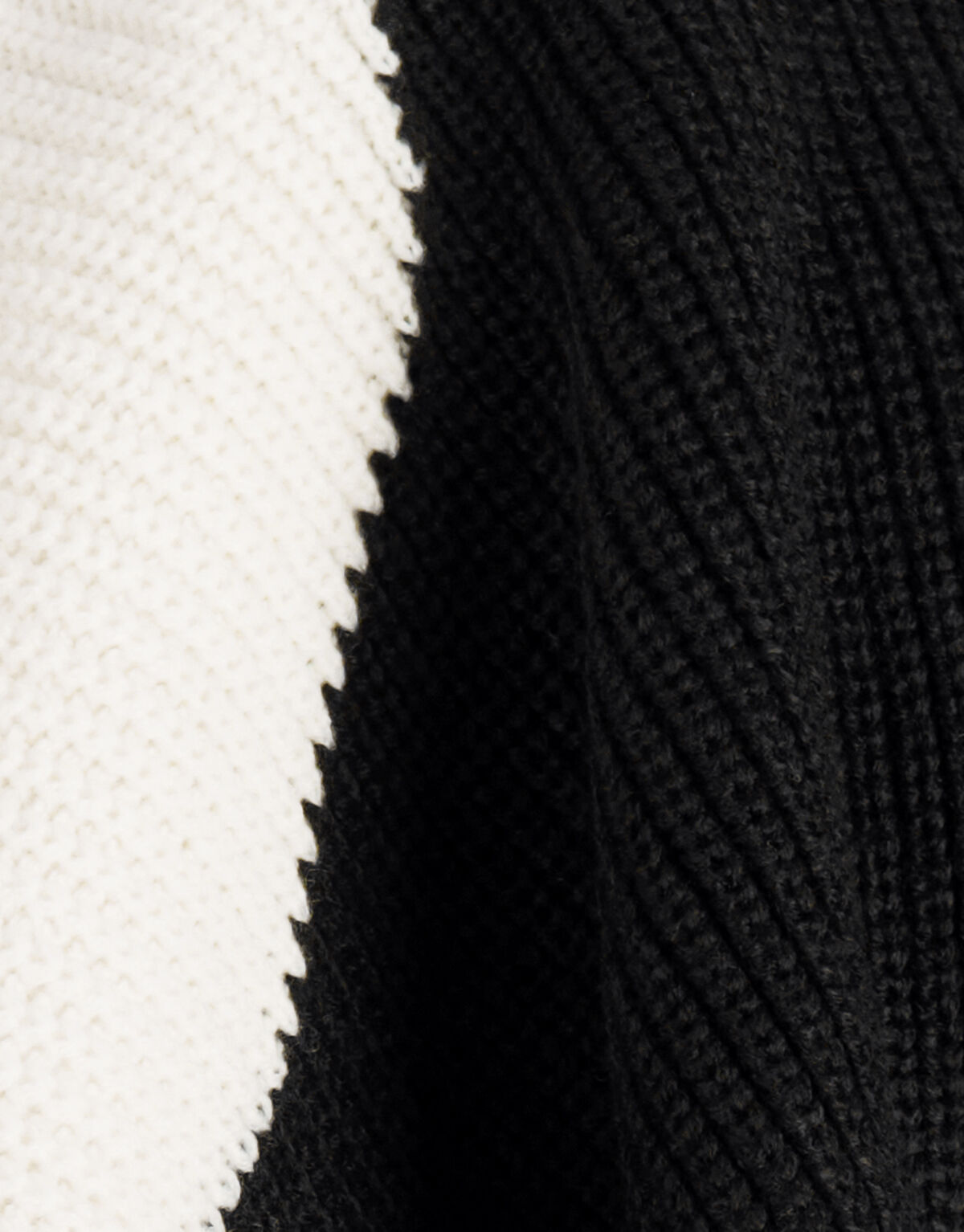 Colourblock Pullover Schwarz/Weiß SHOEBY GIRLS