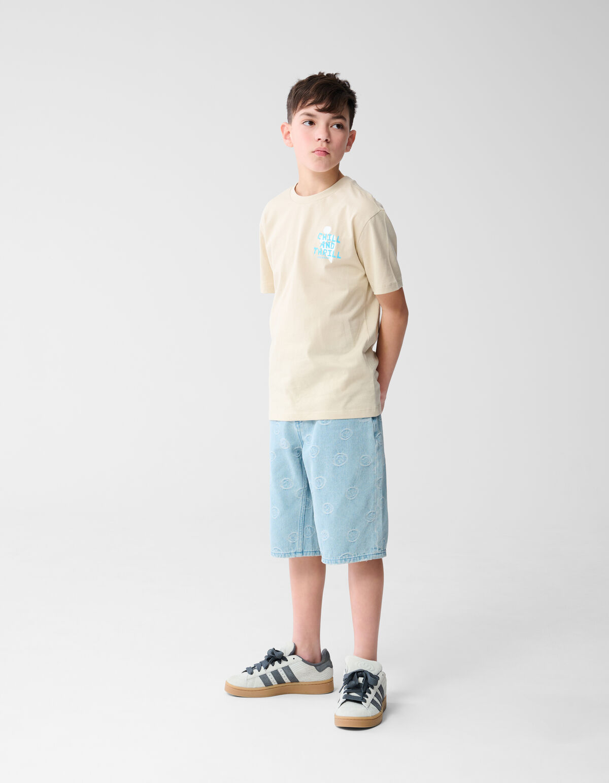 Chill Artwork T-shirt Sand SHOEBY BOYS