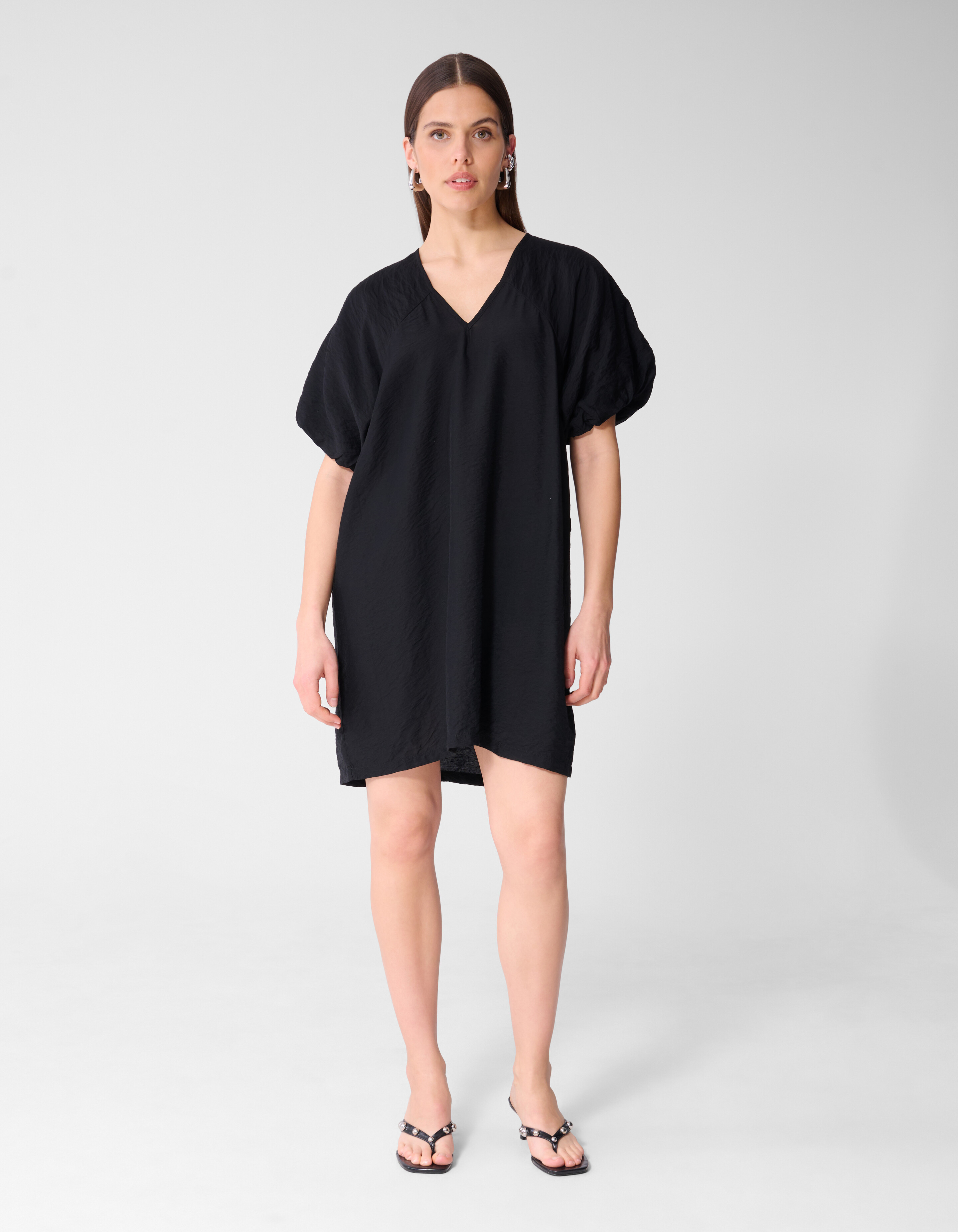 V-Ausschnitt Mini Kleid Schwarz SHOEBY WOMEN