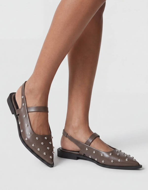 Nieten-Slingback Braun SHOEBY SHOES