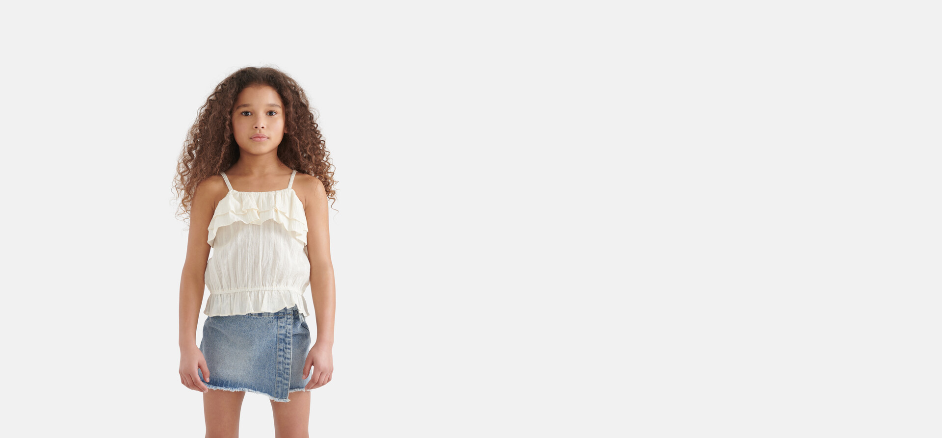 Rüschen-Crop-Top Beige SHOEBY GIRLS