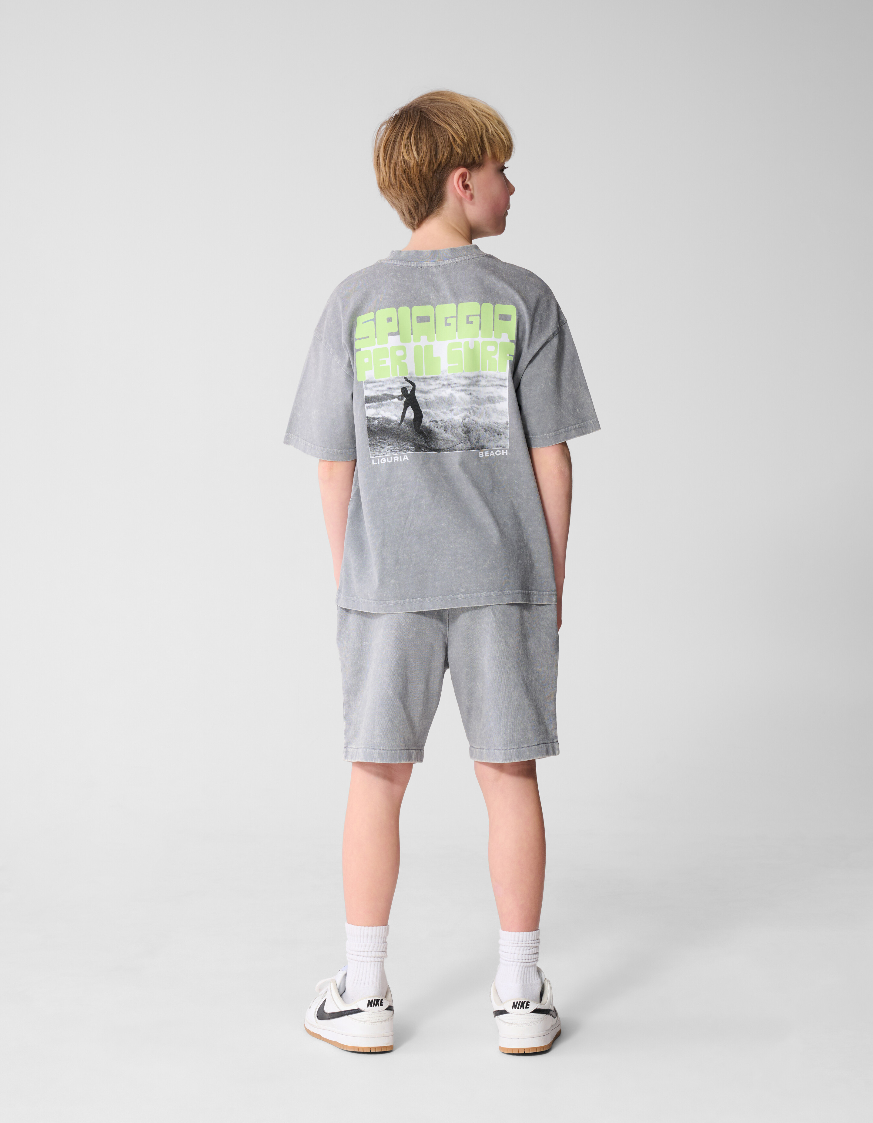 Surf Wave Artwork Kurz Grau SHOEBY BOYS