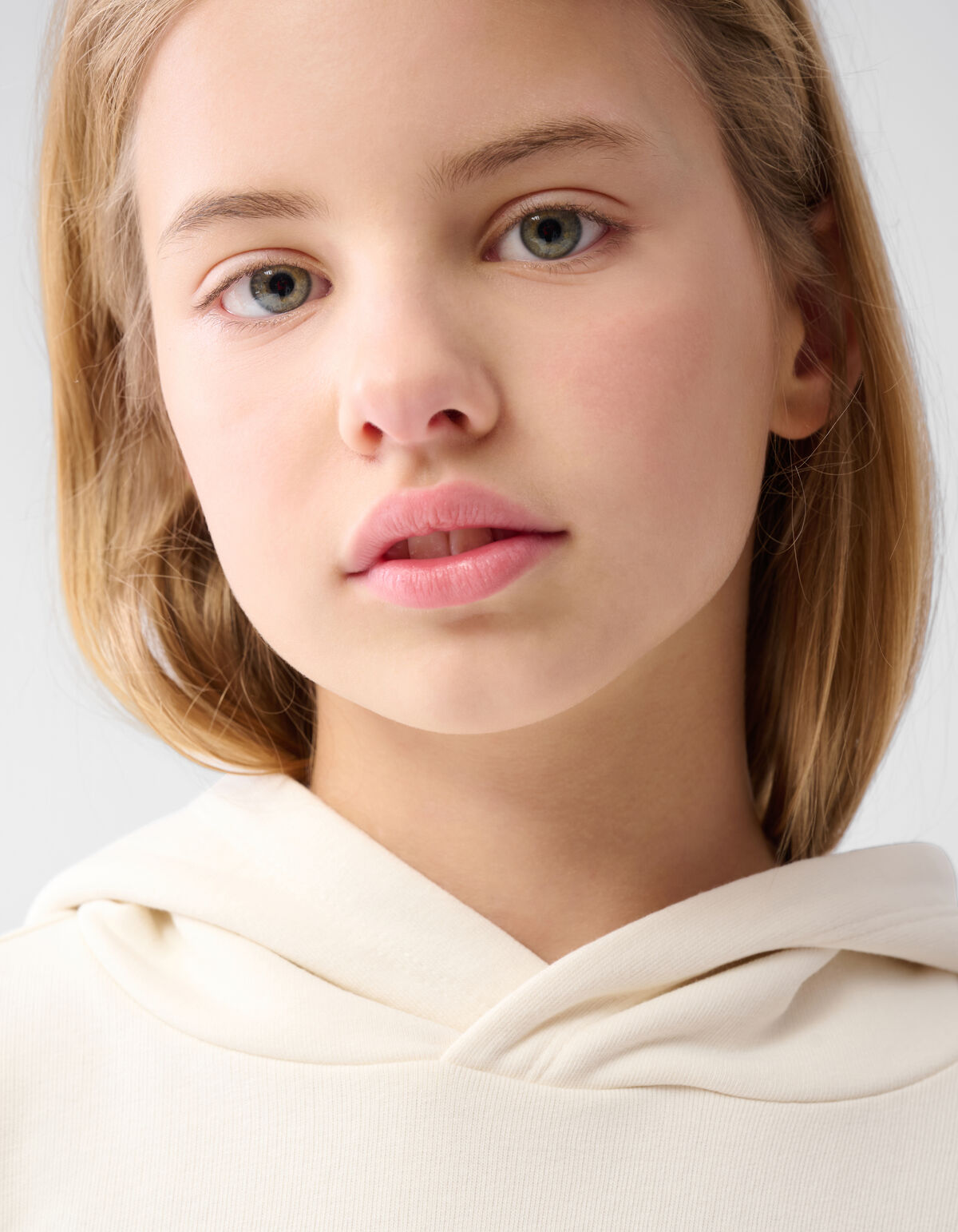 Artwork Hoodie Off White SHOEBY GIRLS