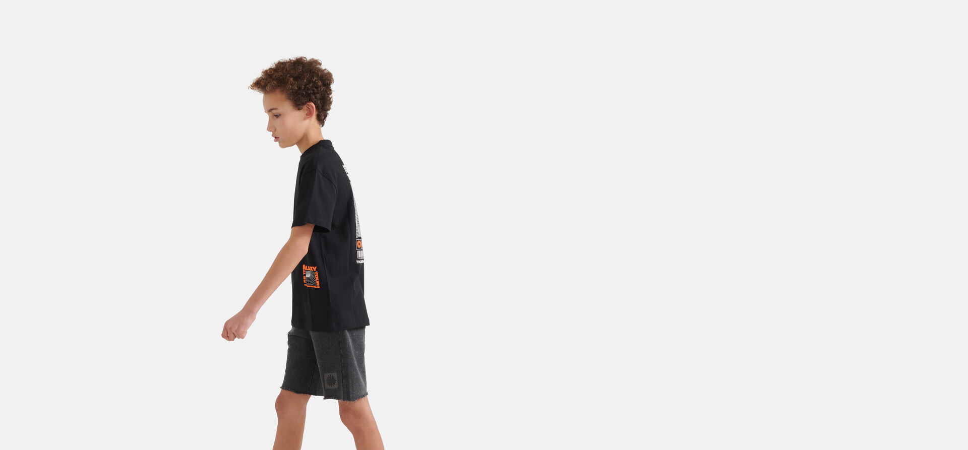 Grafisches Artwork T-Shirt Schwarz SHOEBY BOYS