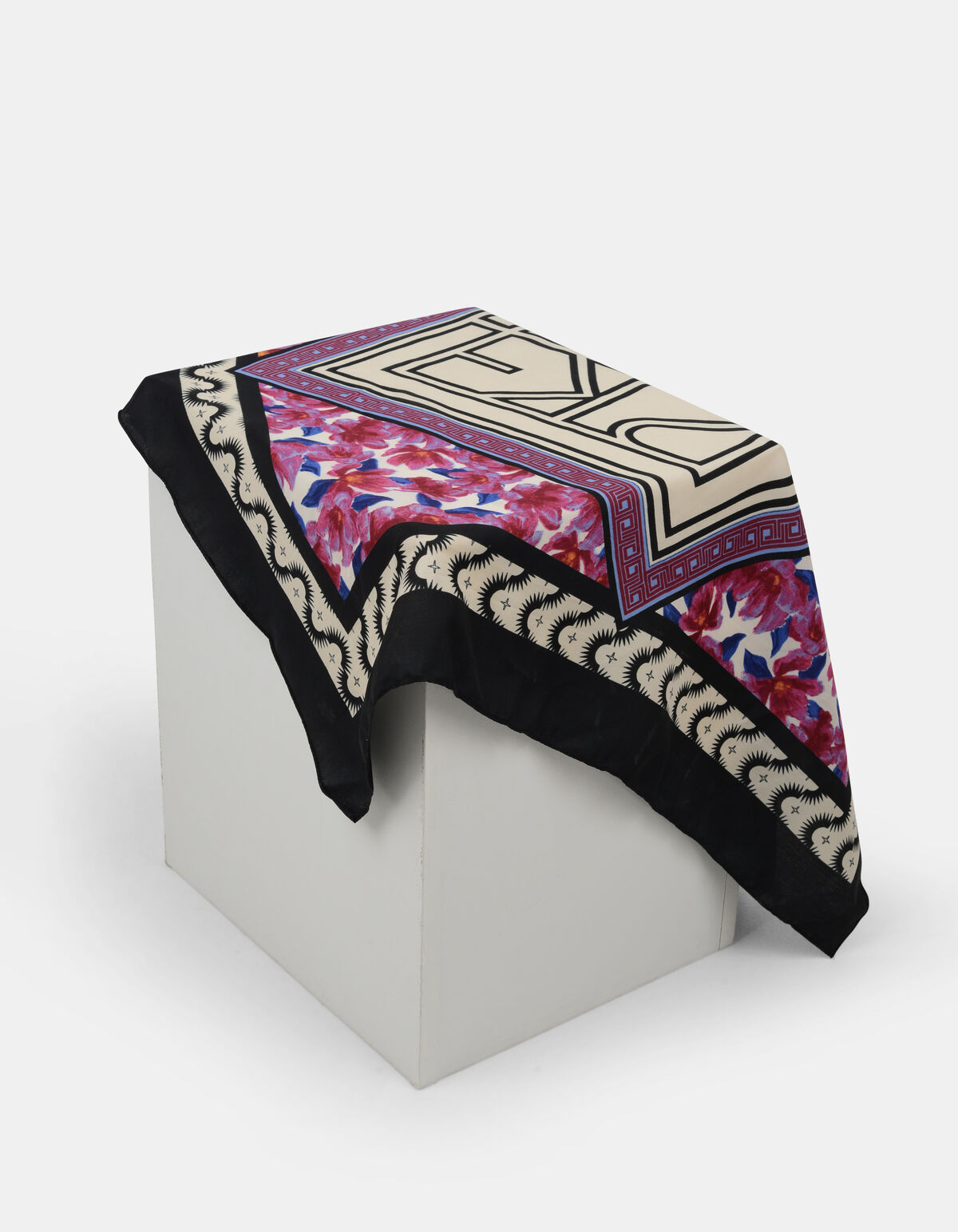 Satin Blumenschal ACCESSOIRES SHOEBY