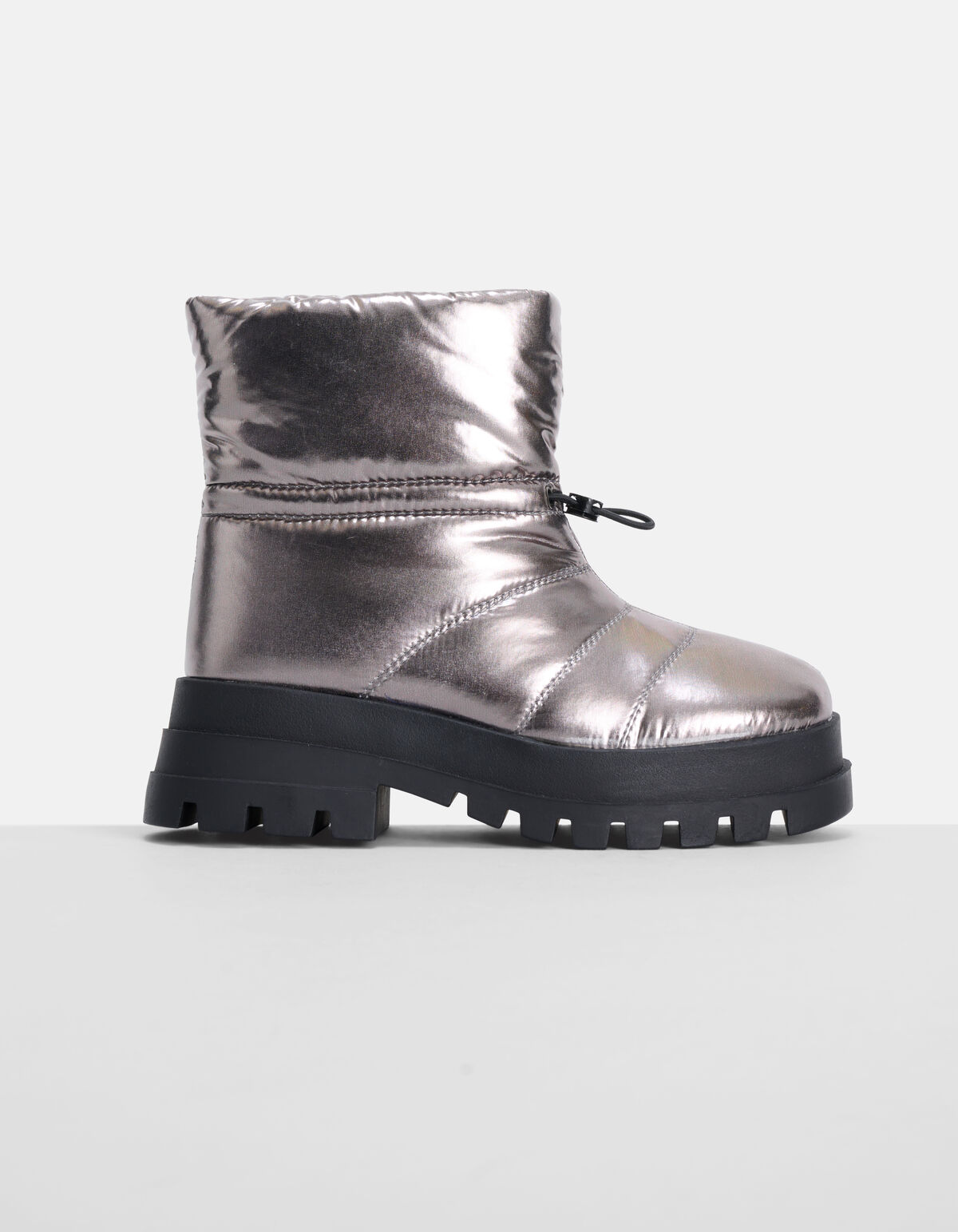 Metallischer Stiefel Silber SHOEBY SHOES