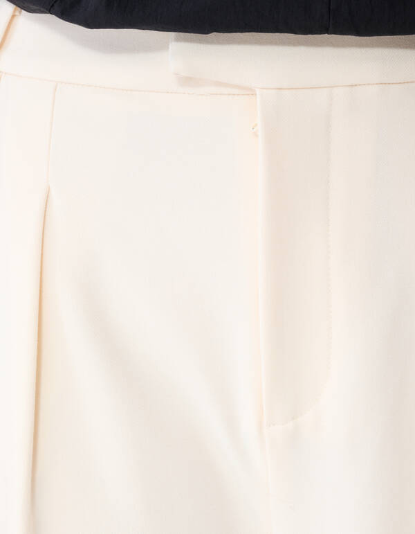 Loose Fit Hose Off-White SHOEBY WOMEN