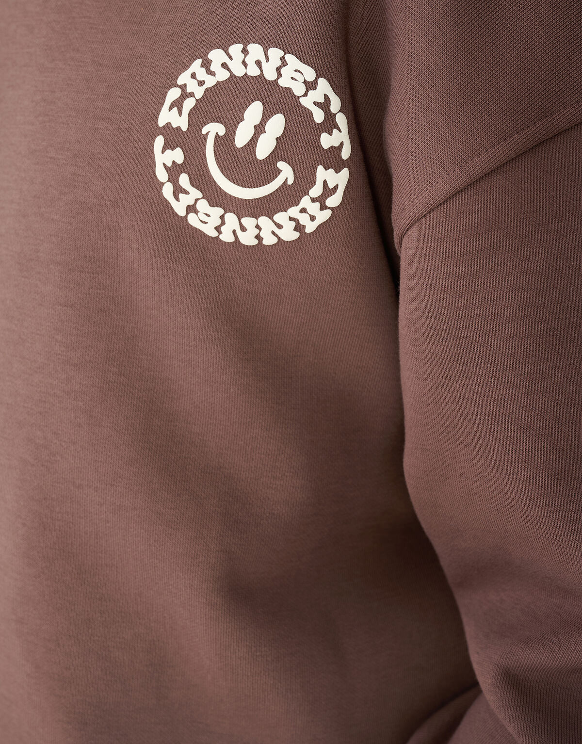 Verleihen Sie Ihrem Look mit dieser Tasche einen H SHOEBY BOYS