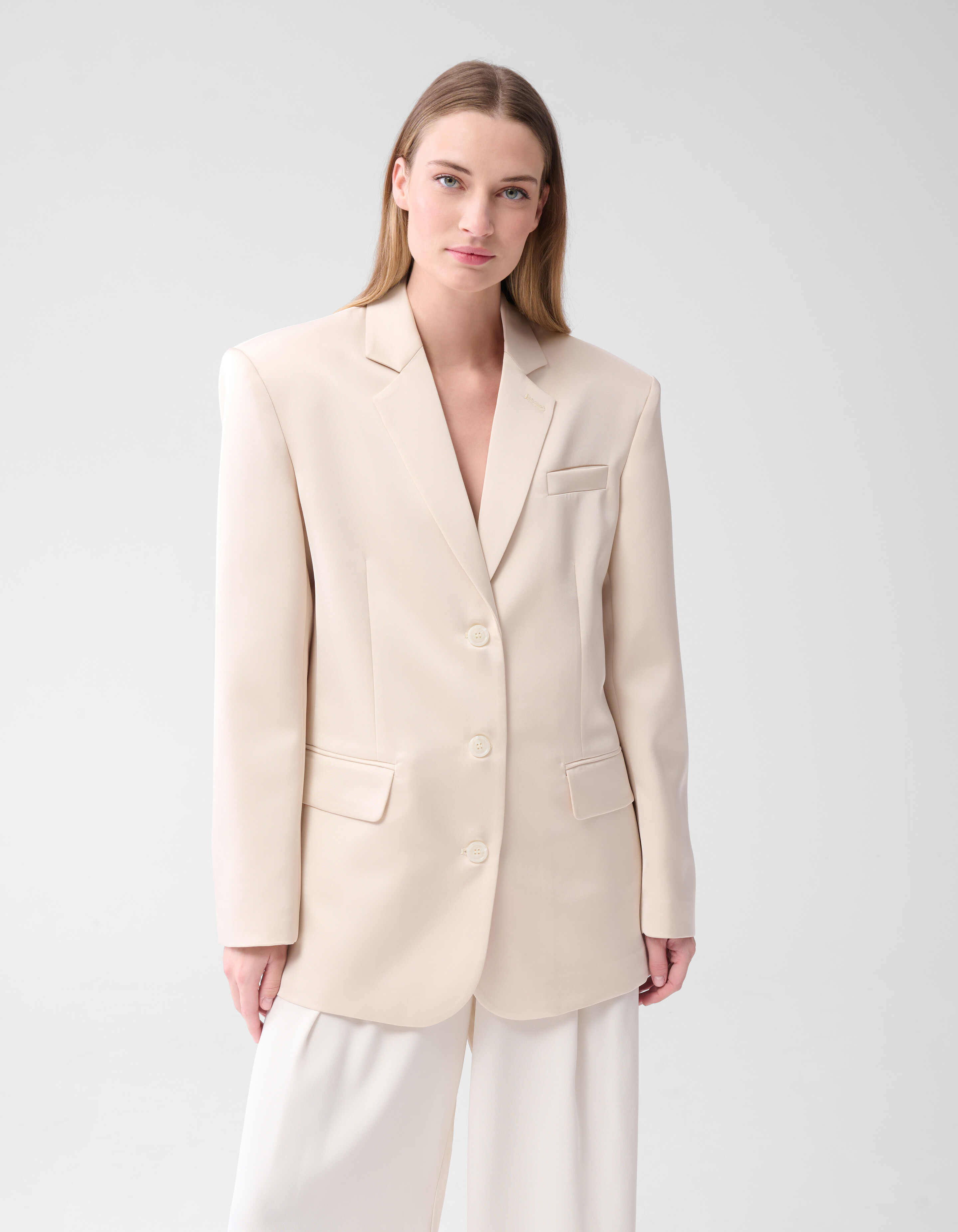Satin Oversized Blazer Off White von Lonneke SHOEBY WOMEN