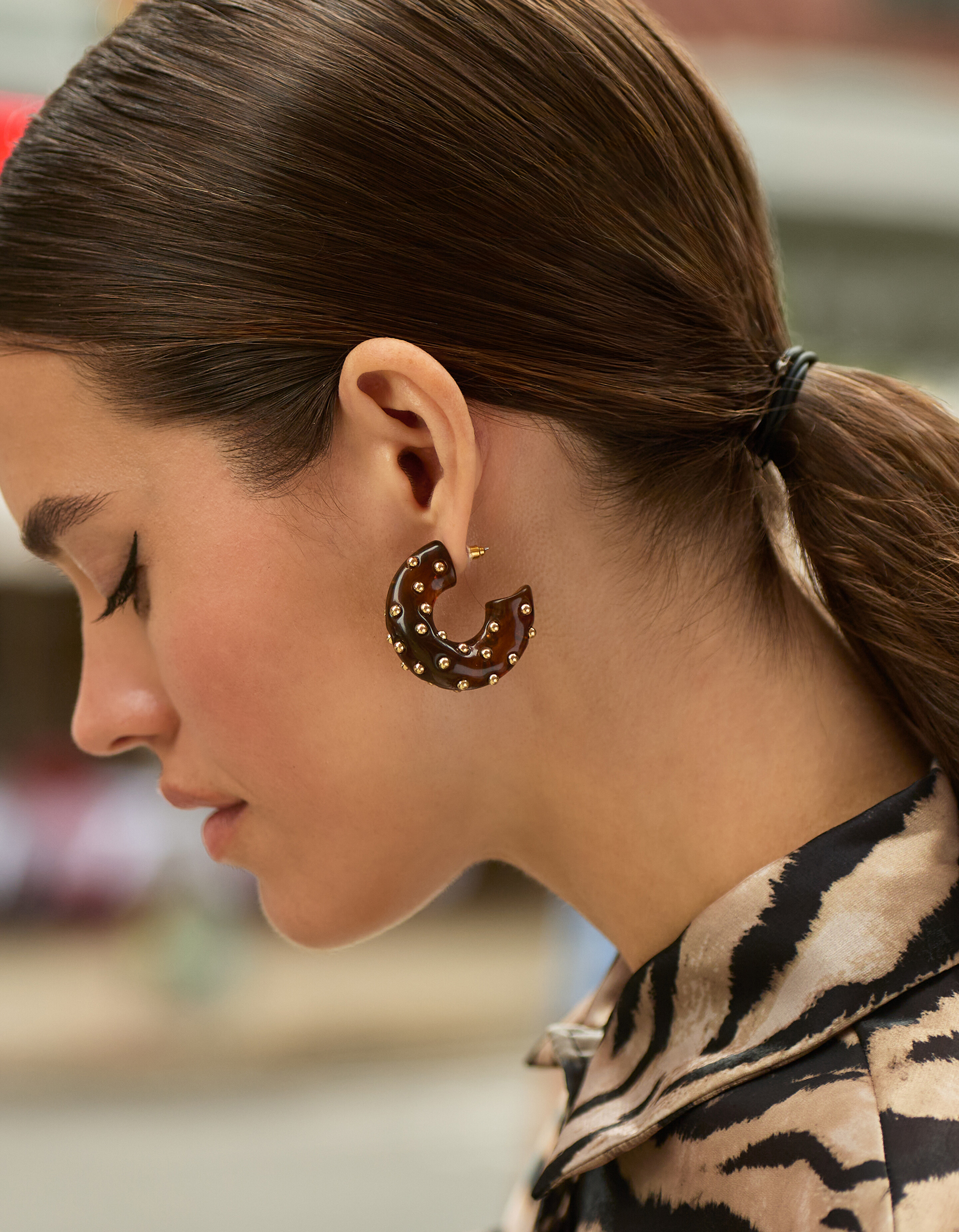 Studded Hoops Ohrringe Braun SHOEBY ACCESSOIRES