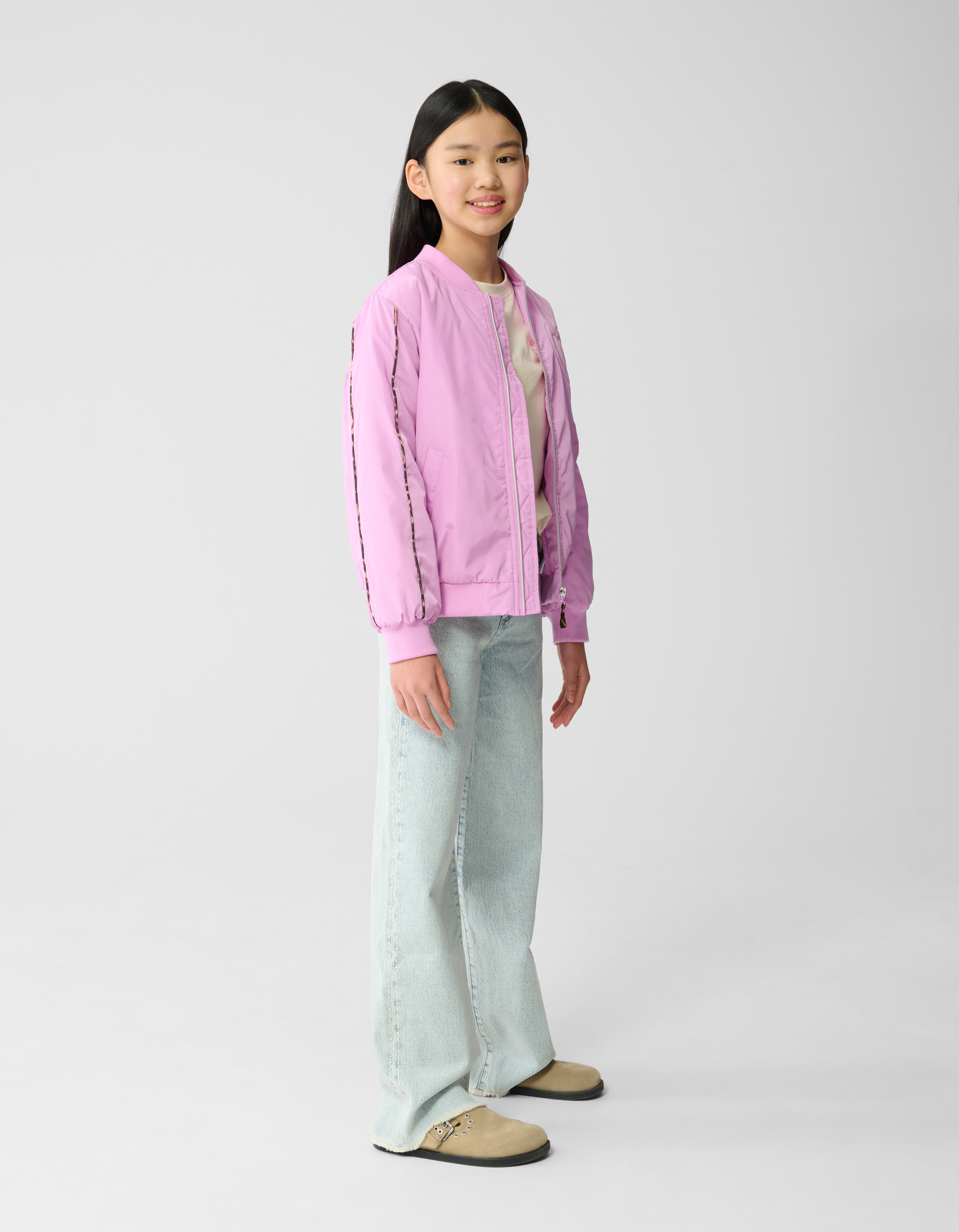 Jeans mit weitem Bein und Nieten, gebleicht SHOEBY GIRLS