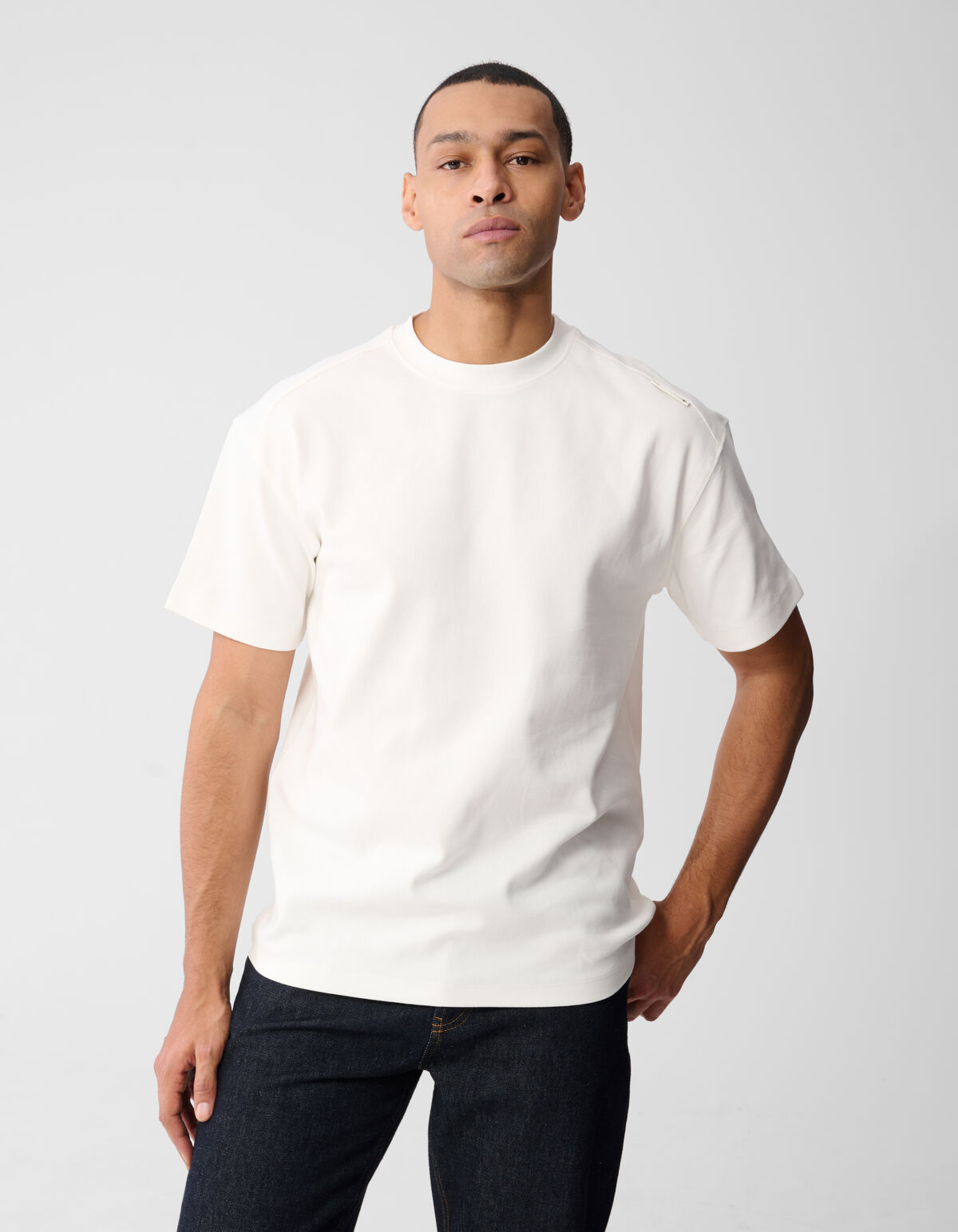 Basic Relaxed Fit T-Shirt Gebrochen Wei&szlig; SHOEBY MEN