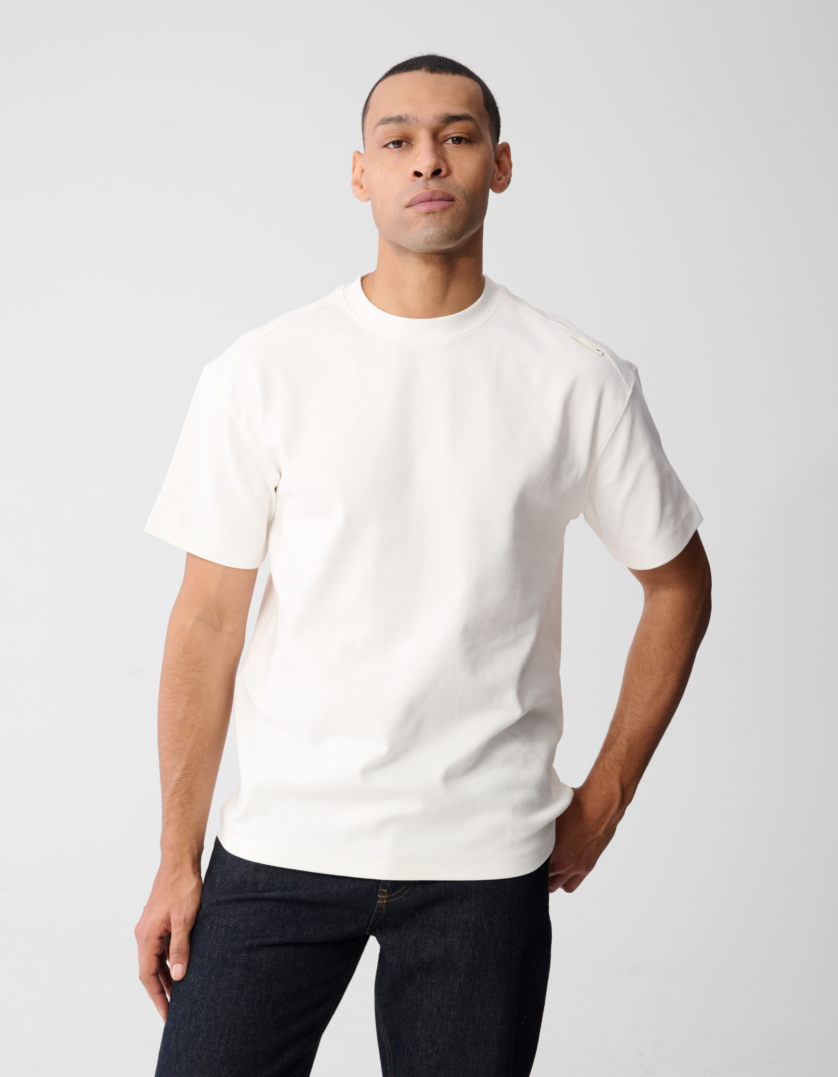 Basic Relaxed Fit T-Shirt Gebrochen Wei&szlig; SHOEBY MEN