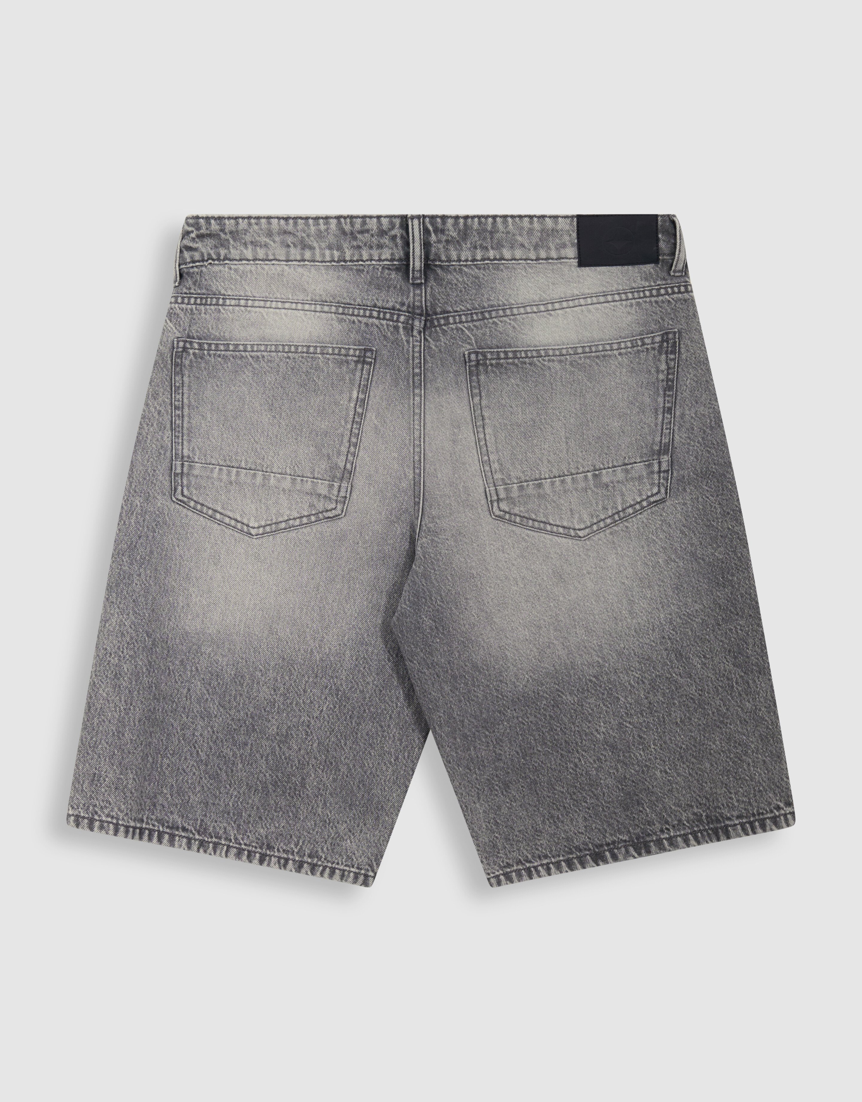 Relaxed Fit Denim Shorts Grau SHOEBY MEN