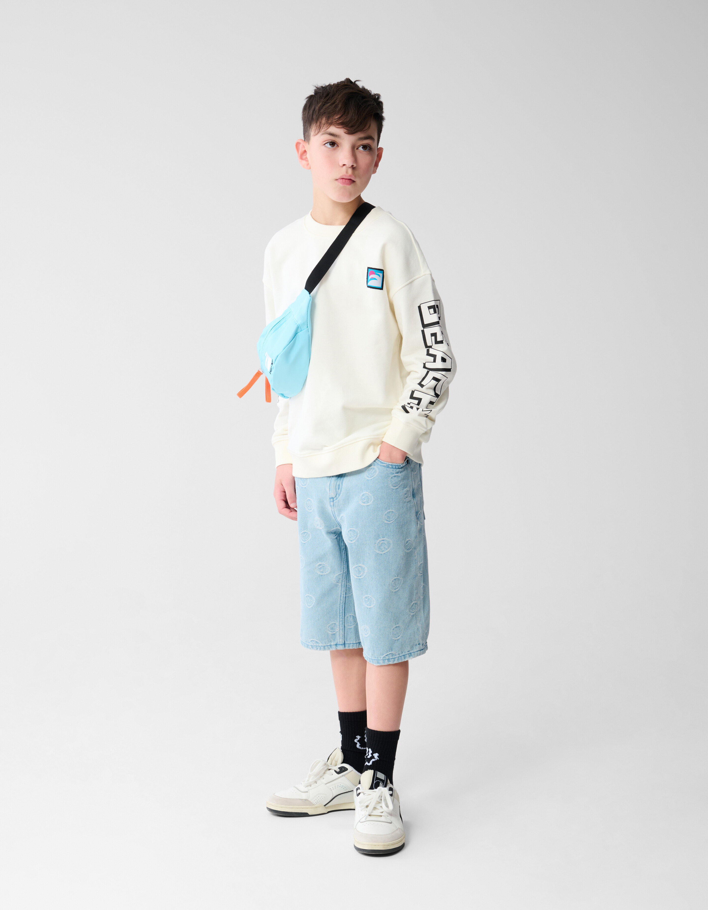 Wave Artwork Pullover Off White SHOEBY BOYS