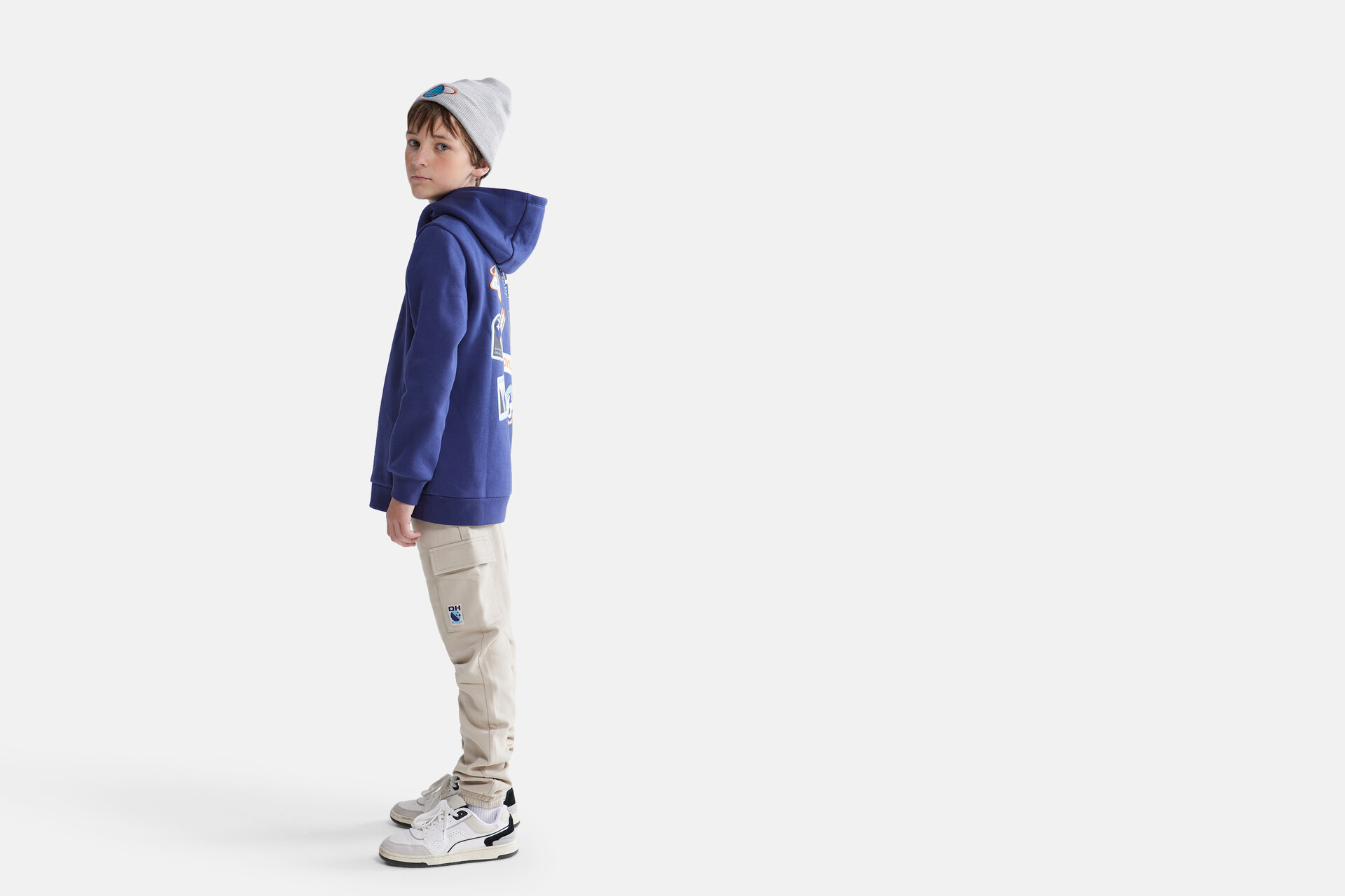 Kapuzenpullover mit Patches By Dylan SHOEBY BOYS