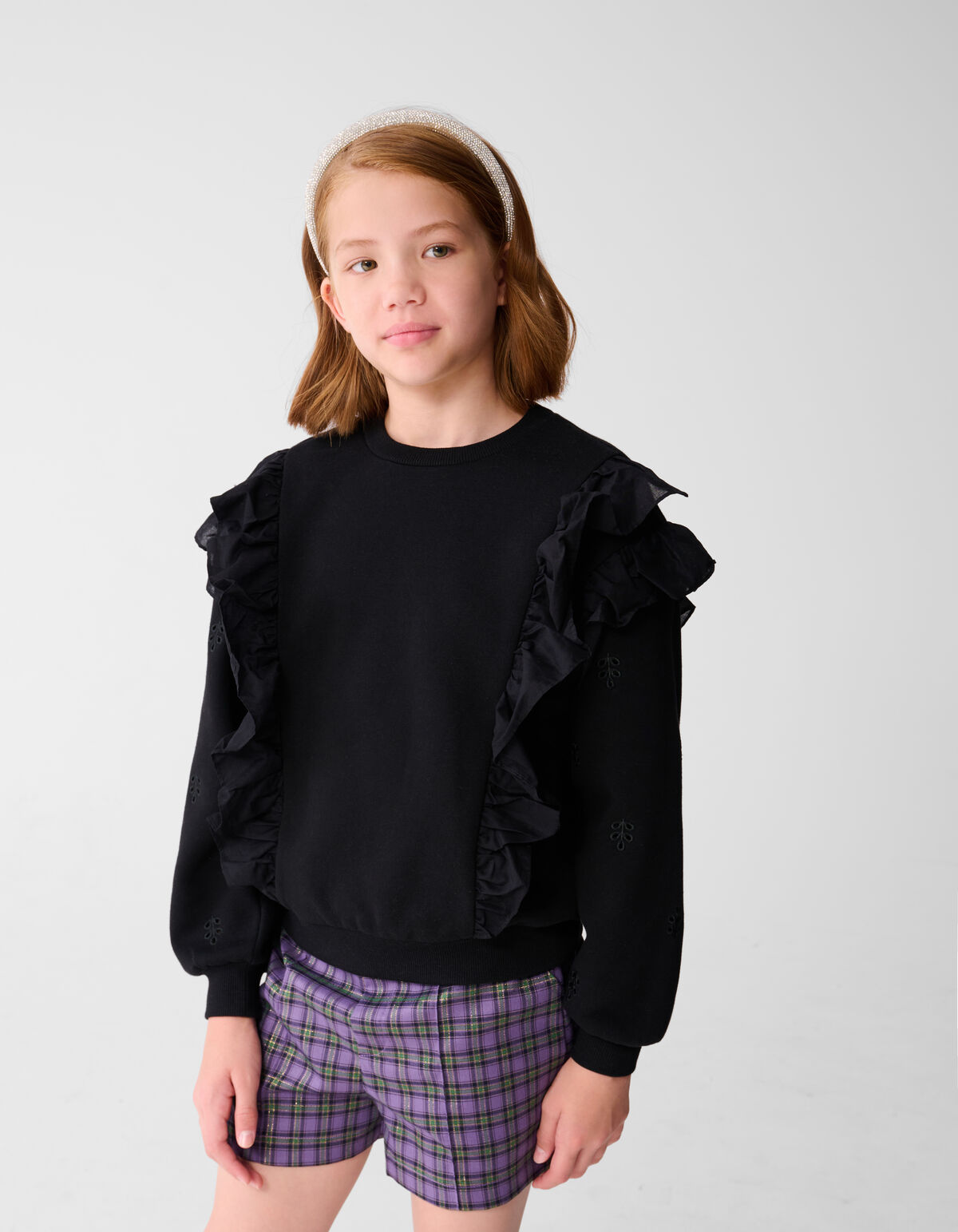 Pullover mit Rüschenstickerei Schwarz SHOEBY GIRLS