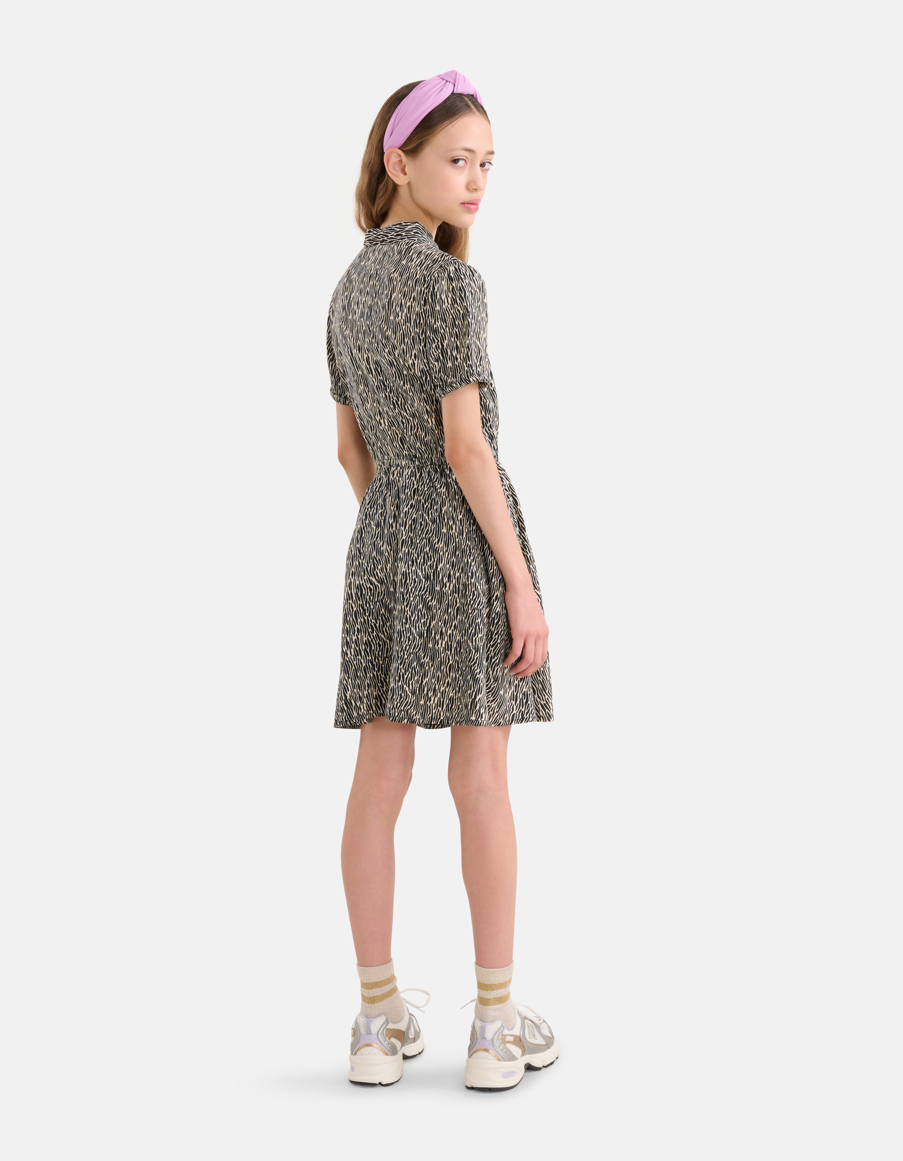 Gewelltes Streifenkleid Schwarz SHOEBY GIRLS
