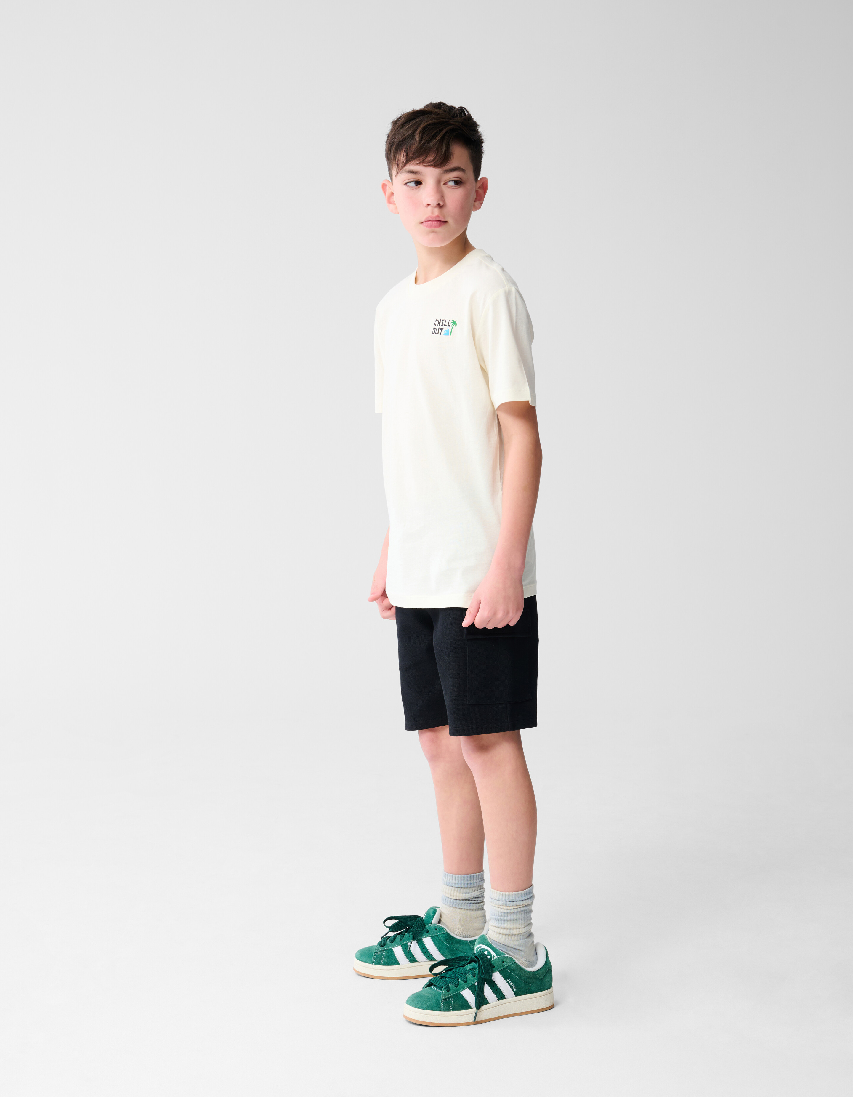 Chill Out Artwork T-shirt Off White SHOEBY BOYS
