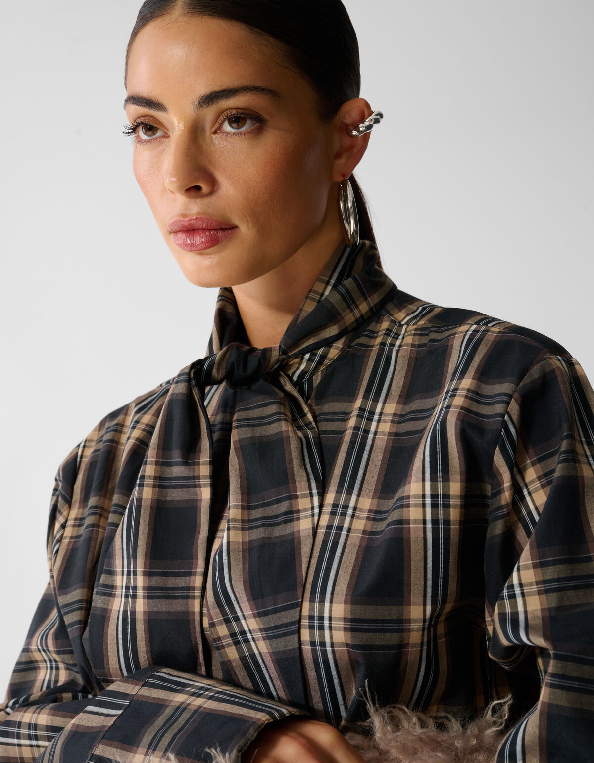 Bluse im Oversize-Schnitt mit Schal Braun SHOEBY WOMEN