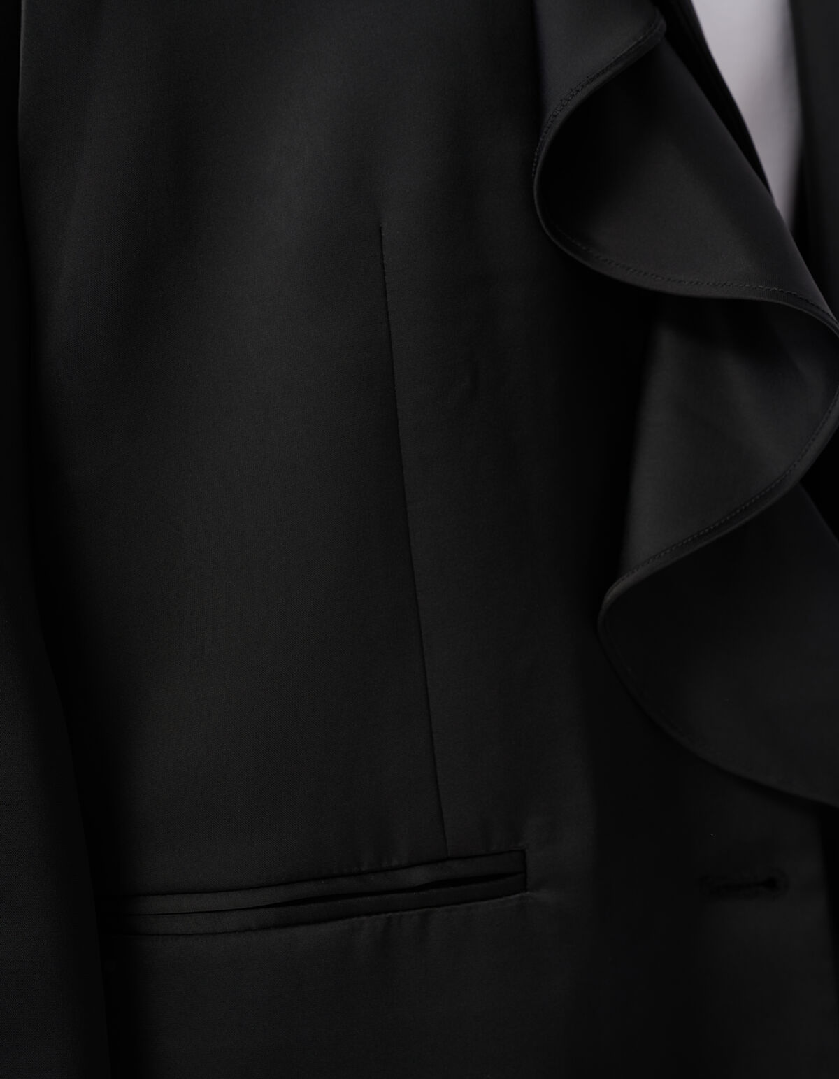 Satin R&uuml;schenblazer Schwarz SHOEBY WOMEN