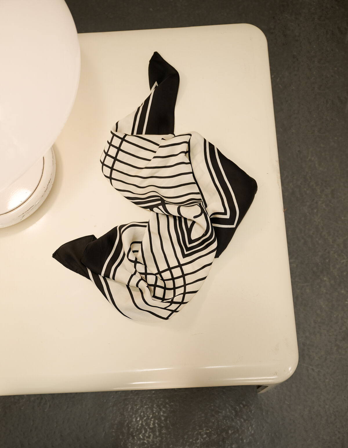 Bedruckter Schal Schwarz/Wei&szlig; By Lonneke SHOEBY ACCESSOIRES