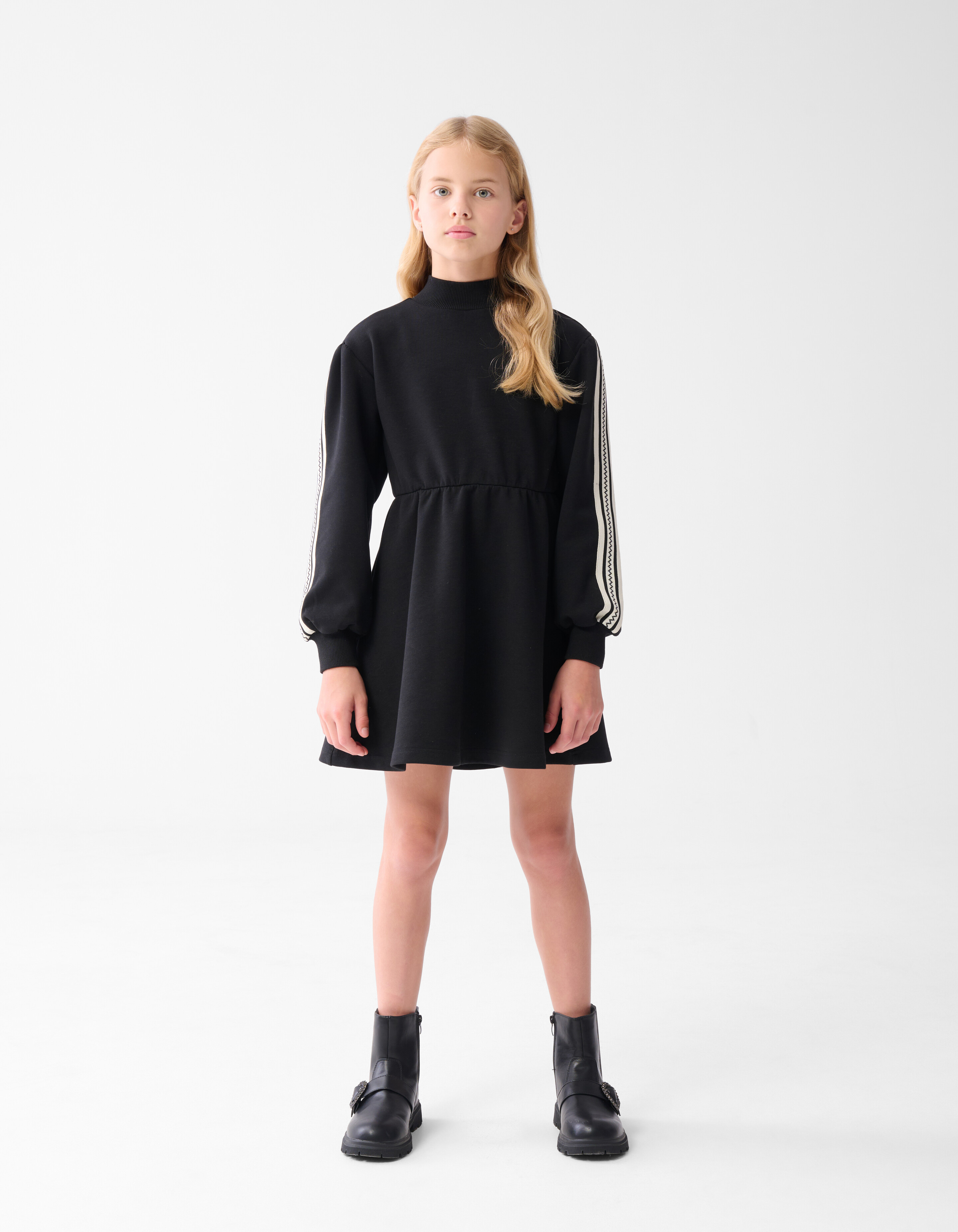 Sportliches Tape Kleid Schwarz SHOEBY GIRLS