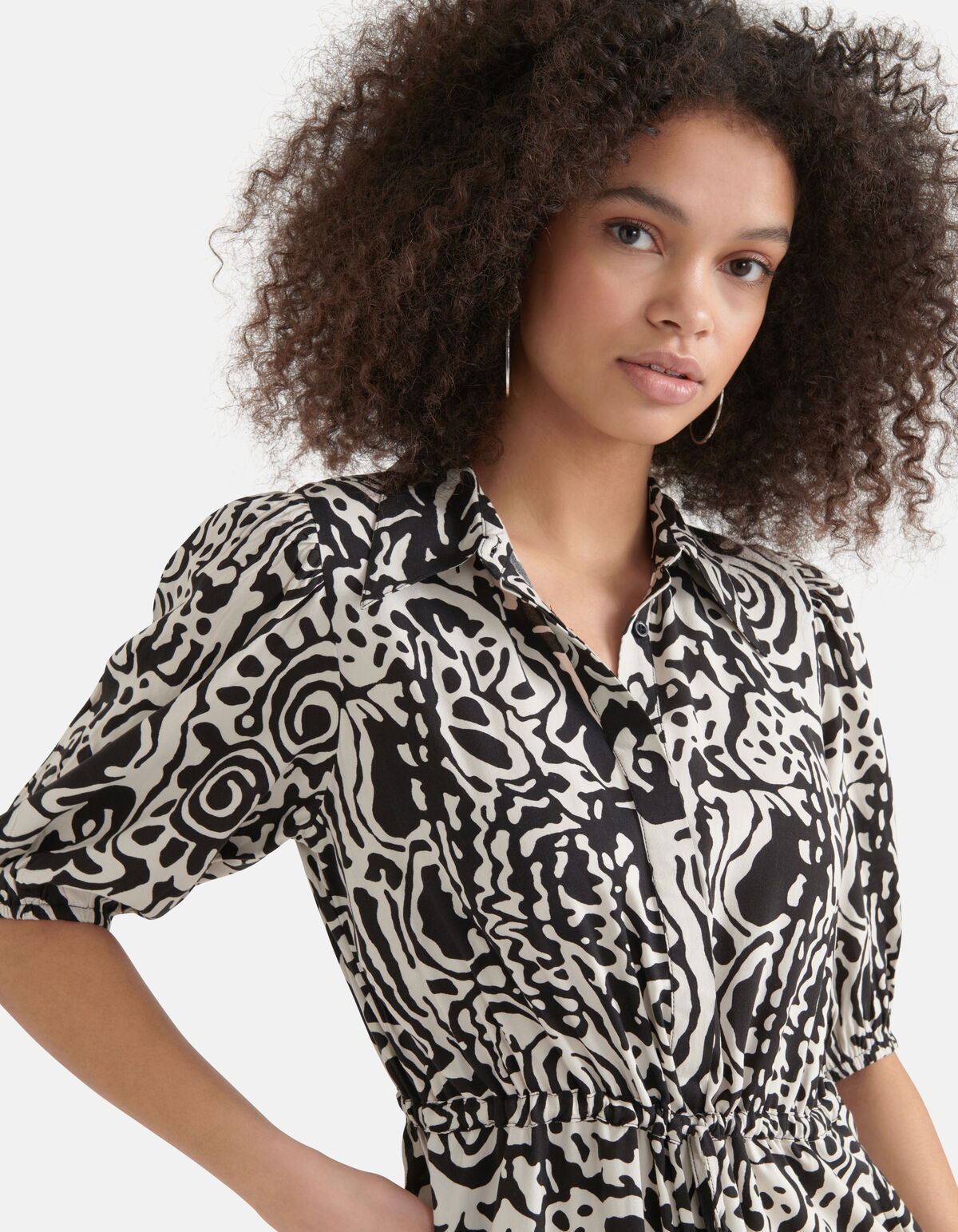 Bedrucktes Kleid Schwarz/Weiß SHOEBY WOMEN