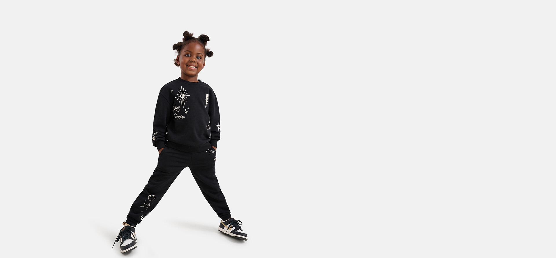 Artwork Jogger Schwarz SHOEBY GIRLS