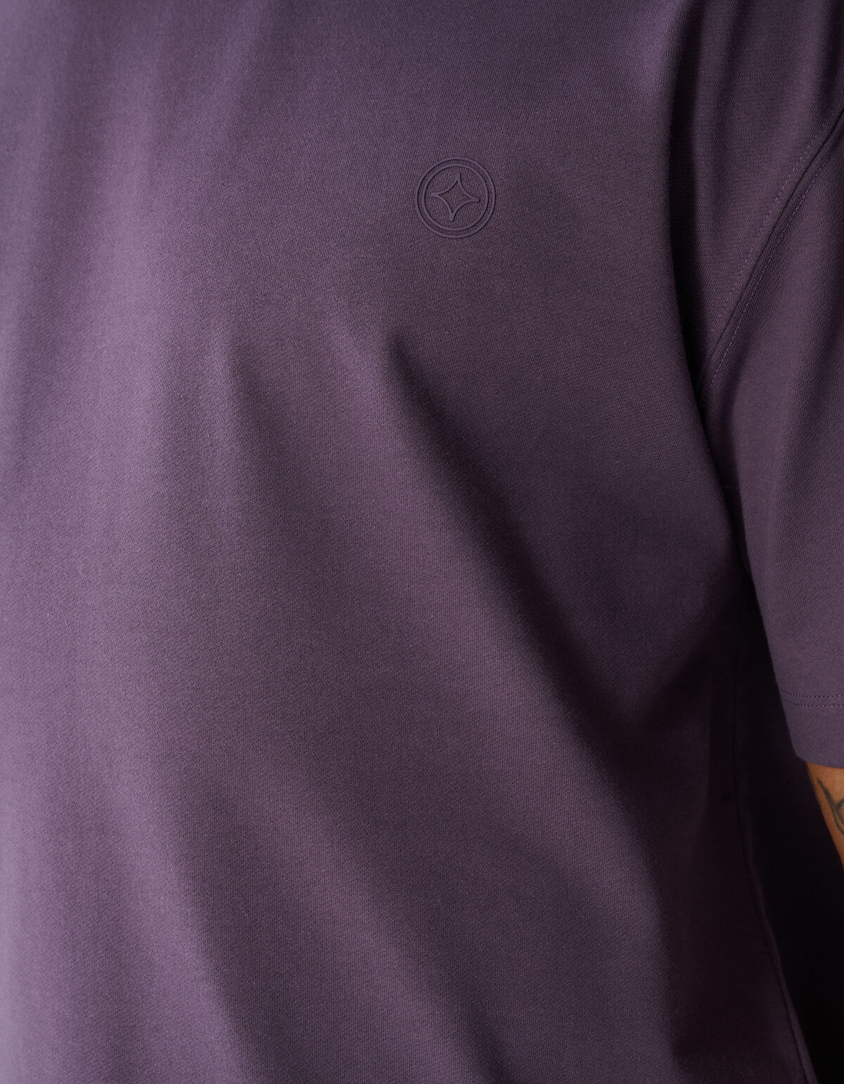 Lila T-Shirt mit Grafik Twill SHOEBY MEN