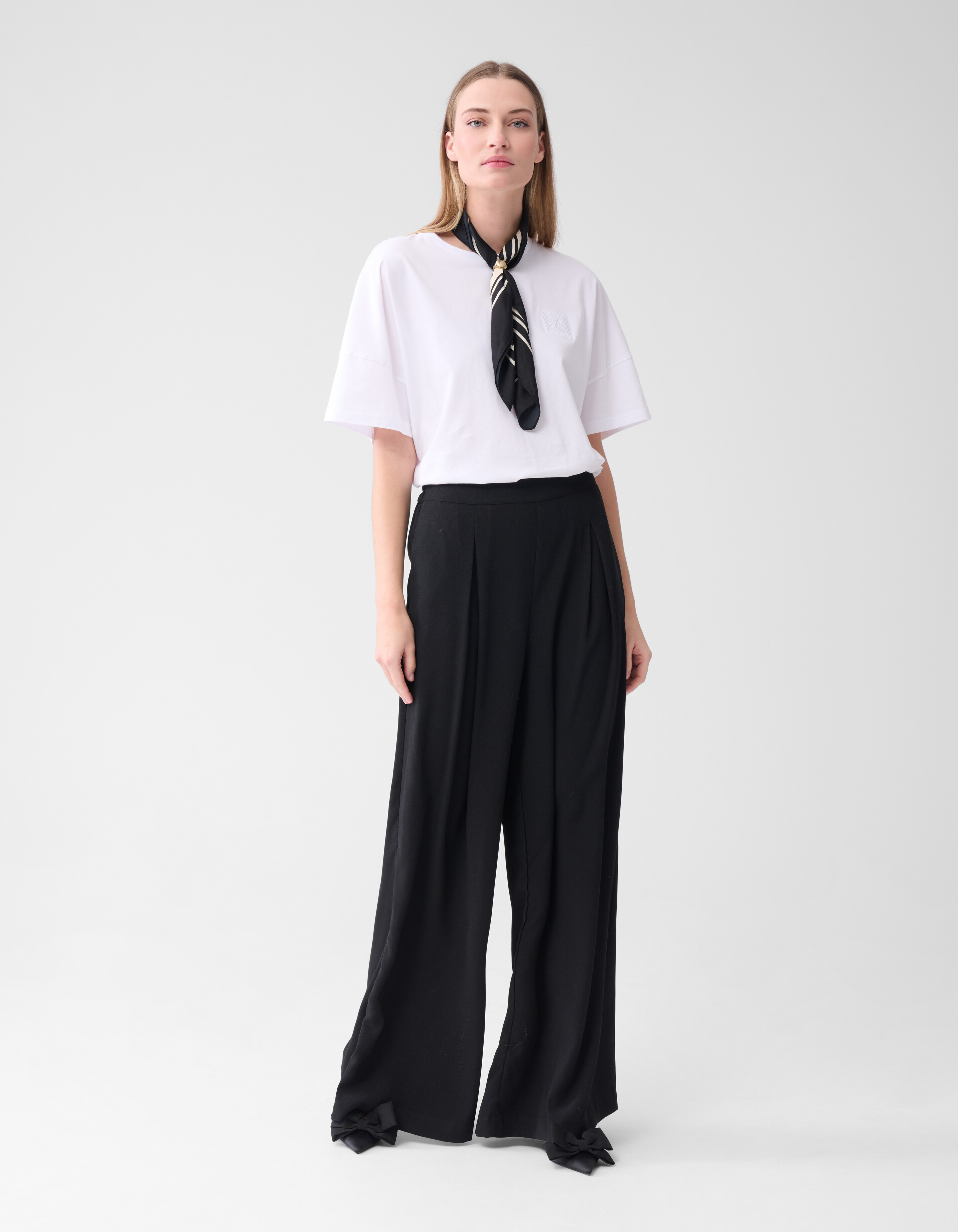 Crepe Wide Leg Trousers Black von Lonneke SHOEBY WOMEN