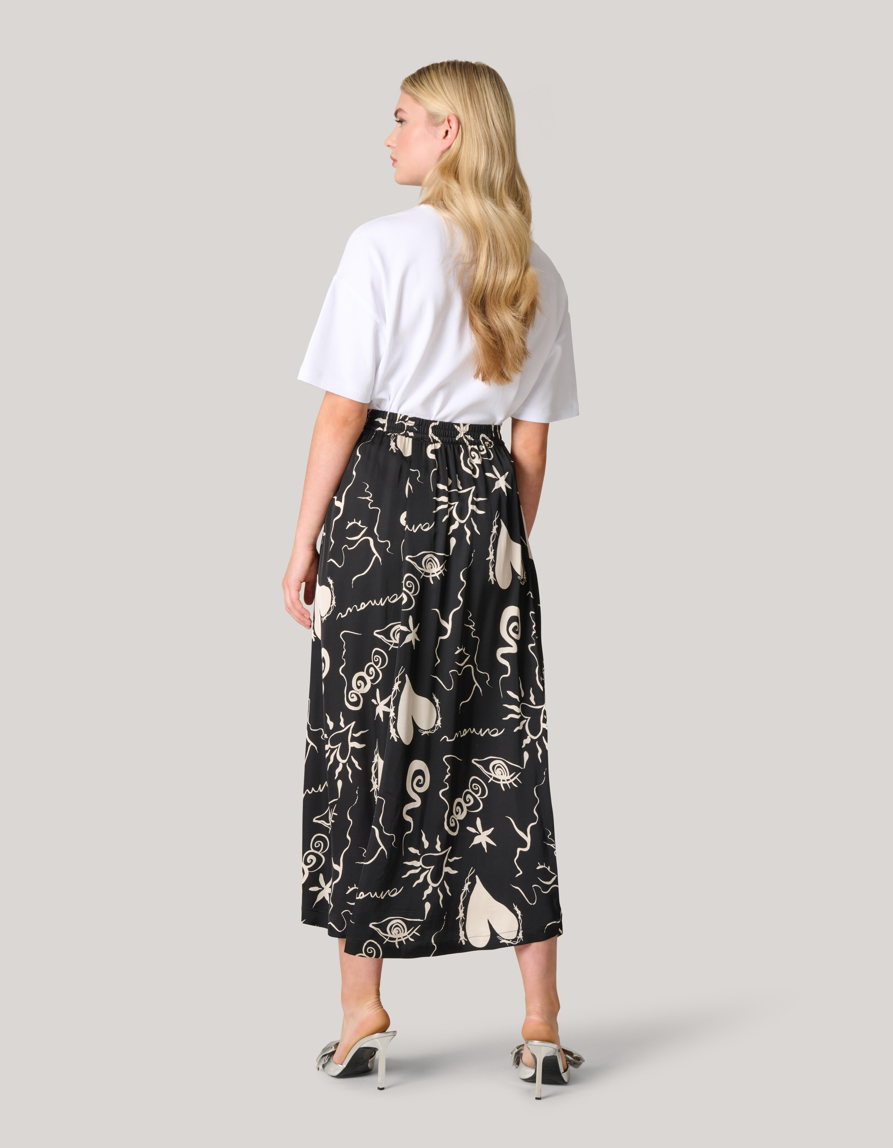 Maxikleid mit Verzierungen Schwarz SHOEBY WOMEN