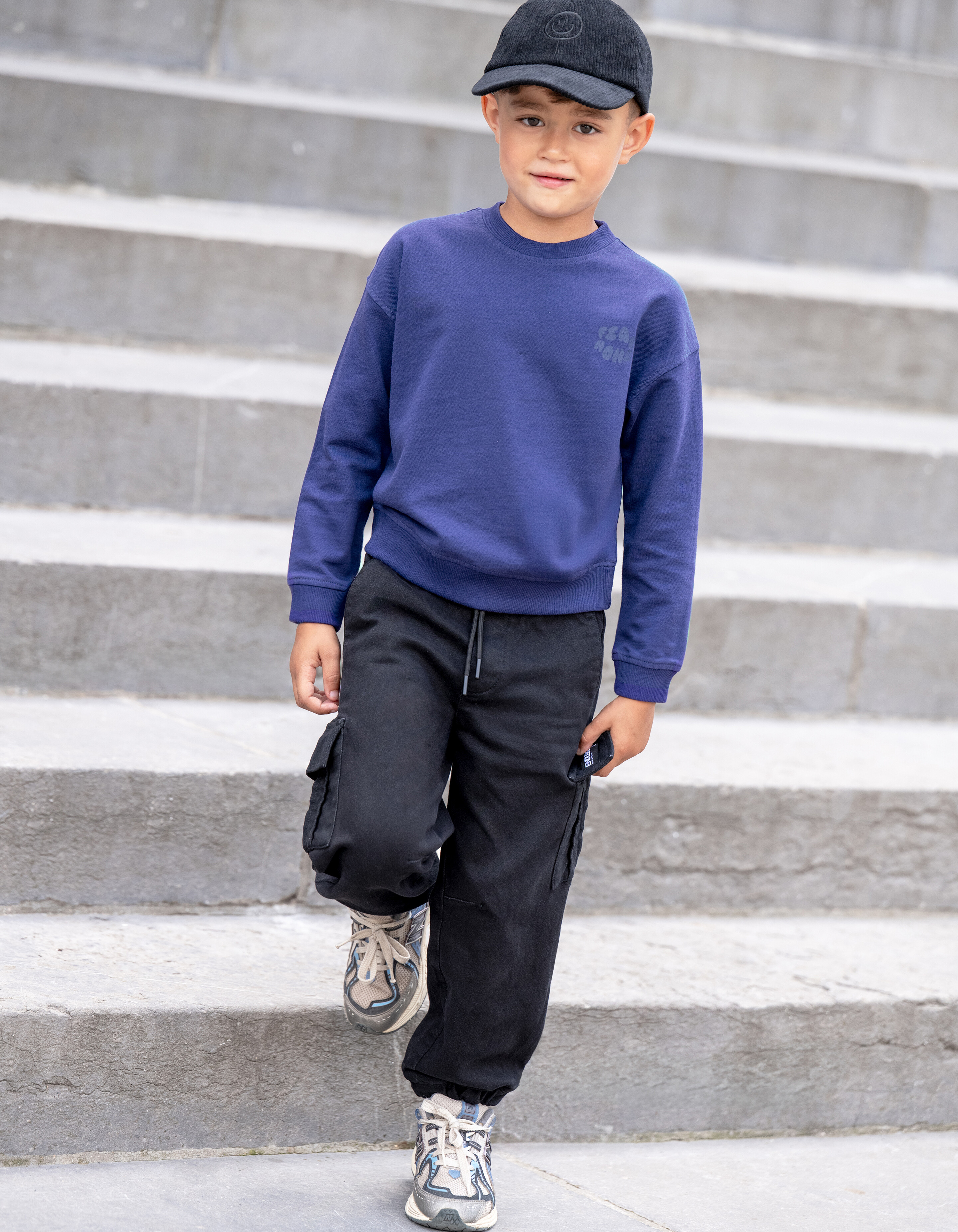 Loose Fit Cargo Hose Dunkelgrau SHOEBY BOYS