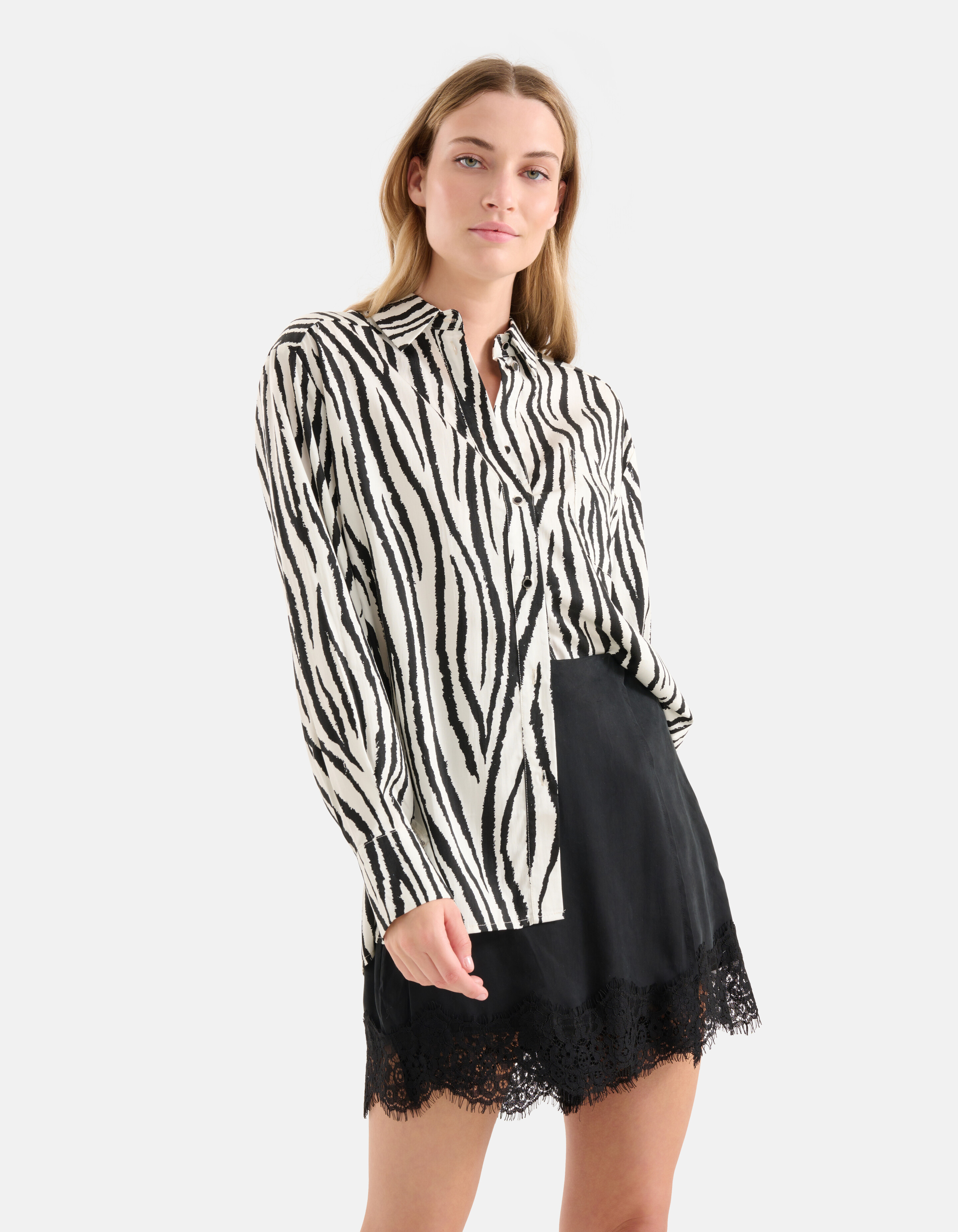 Bluse mit Zebradruck Schwarz/Weiß SHOEBY WOMEN