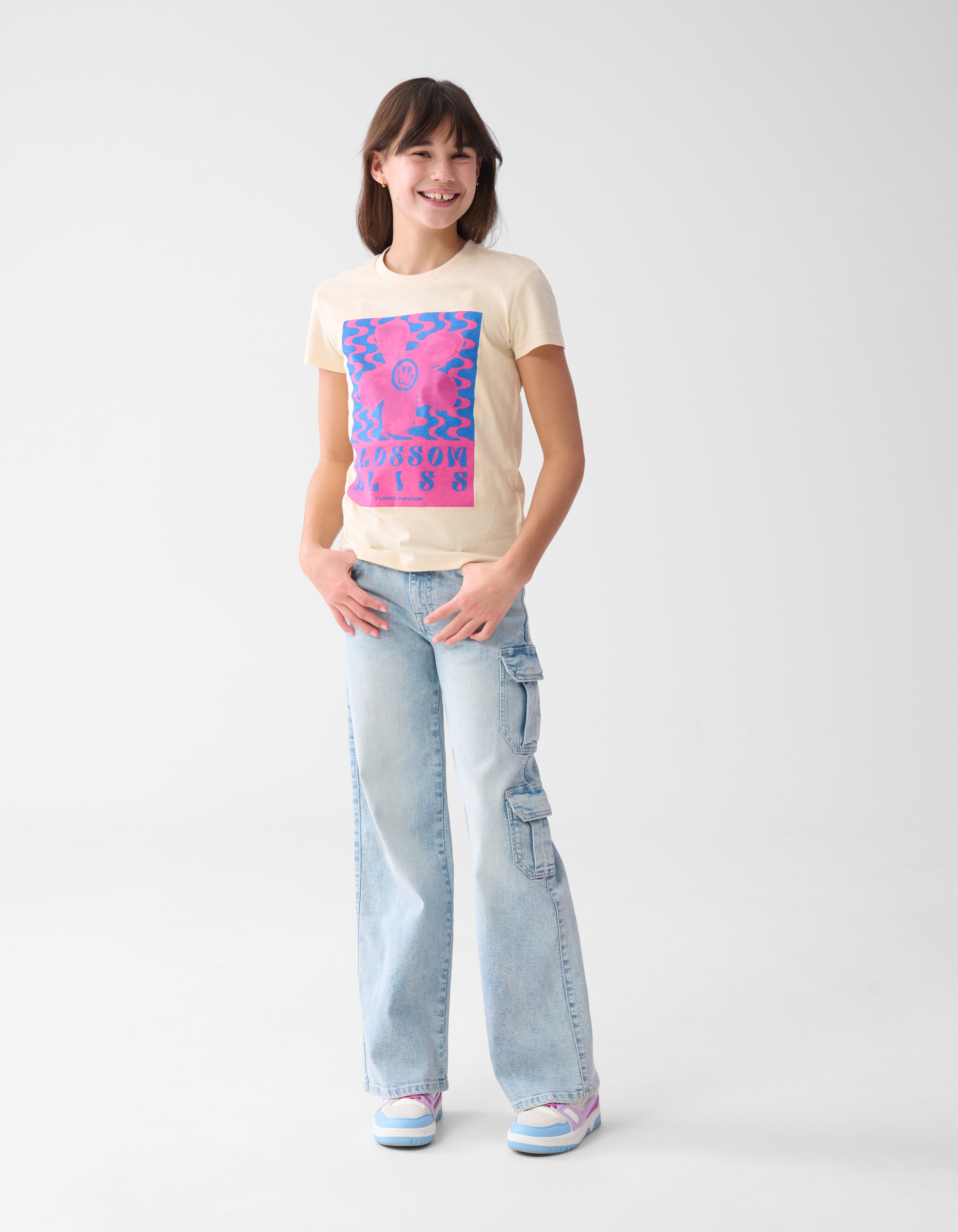 Pocket Straight Fit Jeans Blau SHOEBY GIRLS